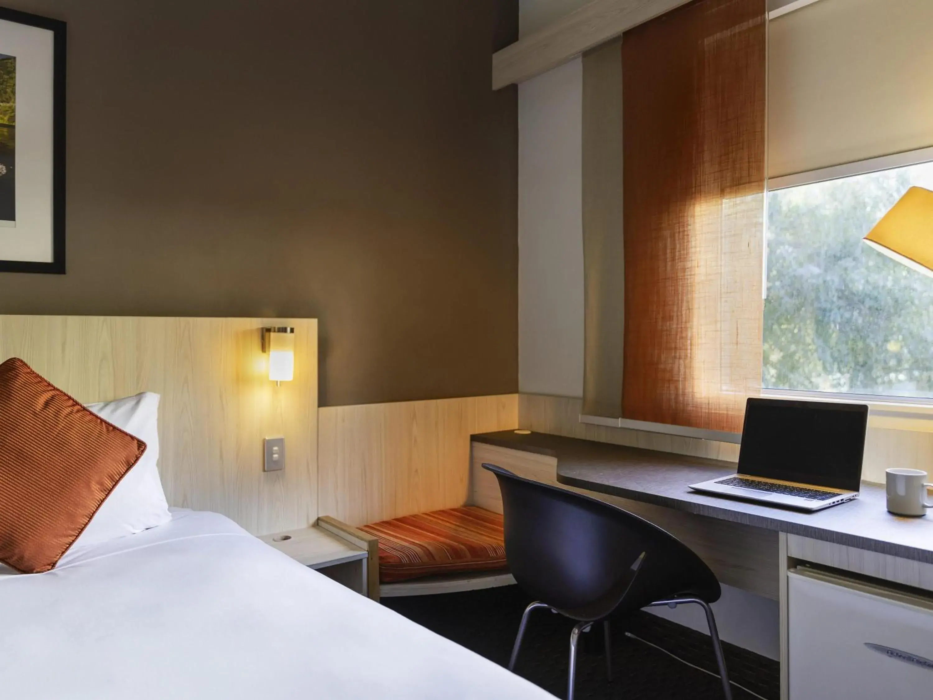 Property building, Bed in ibis Auckland Ellerslie Property building, Bed in ibis Auckland Ellerslie