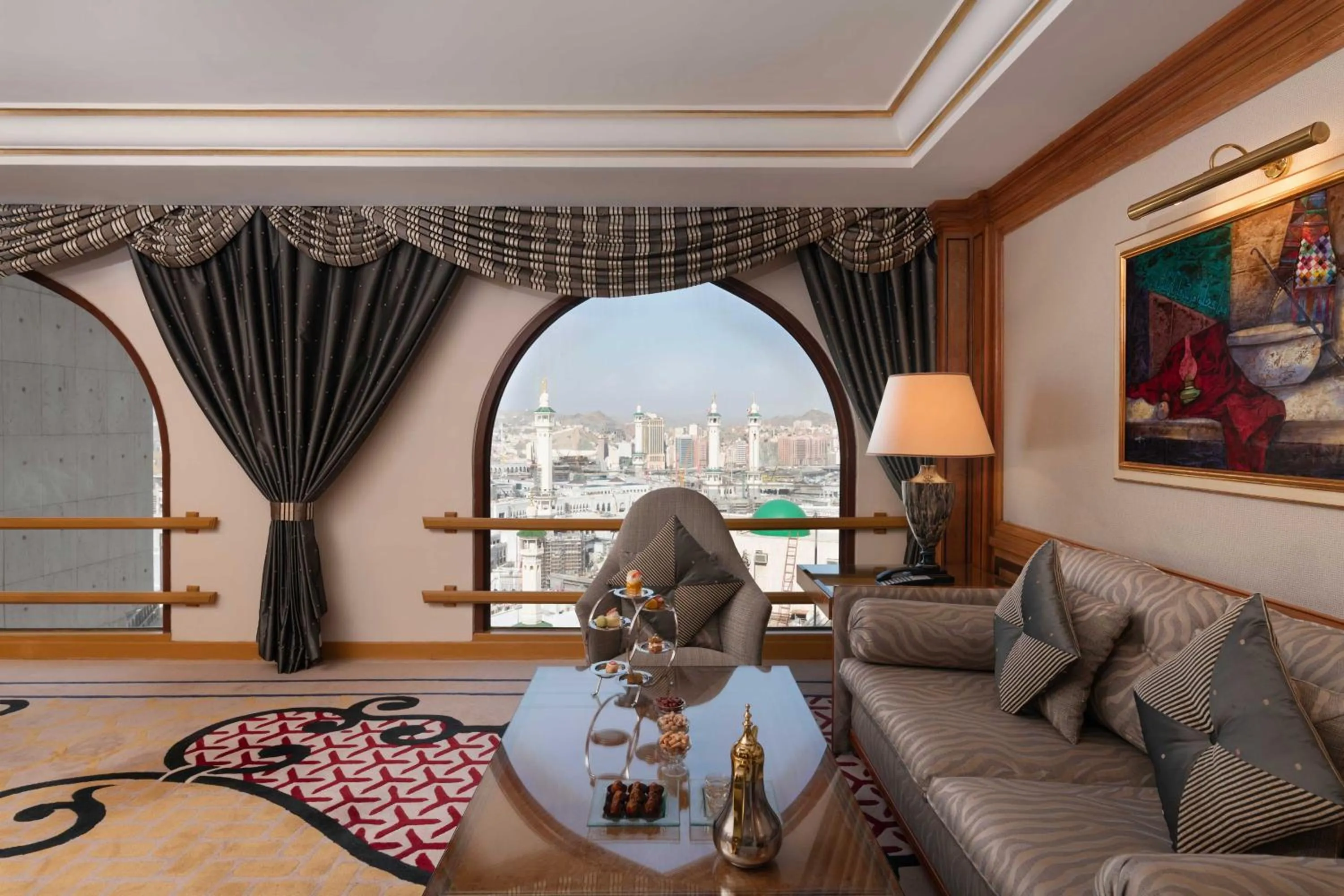 Living room in Makkah Hotel