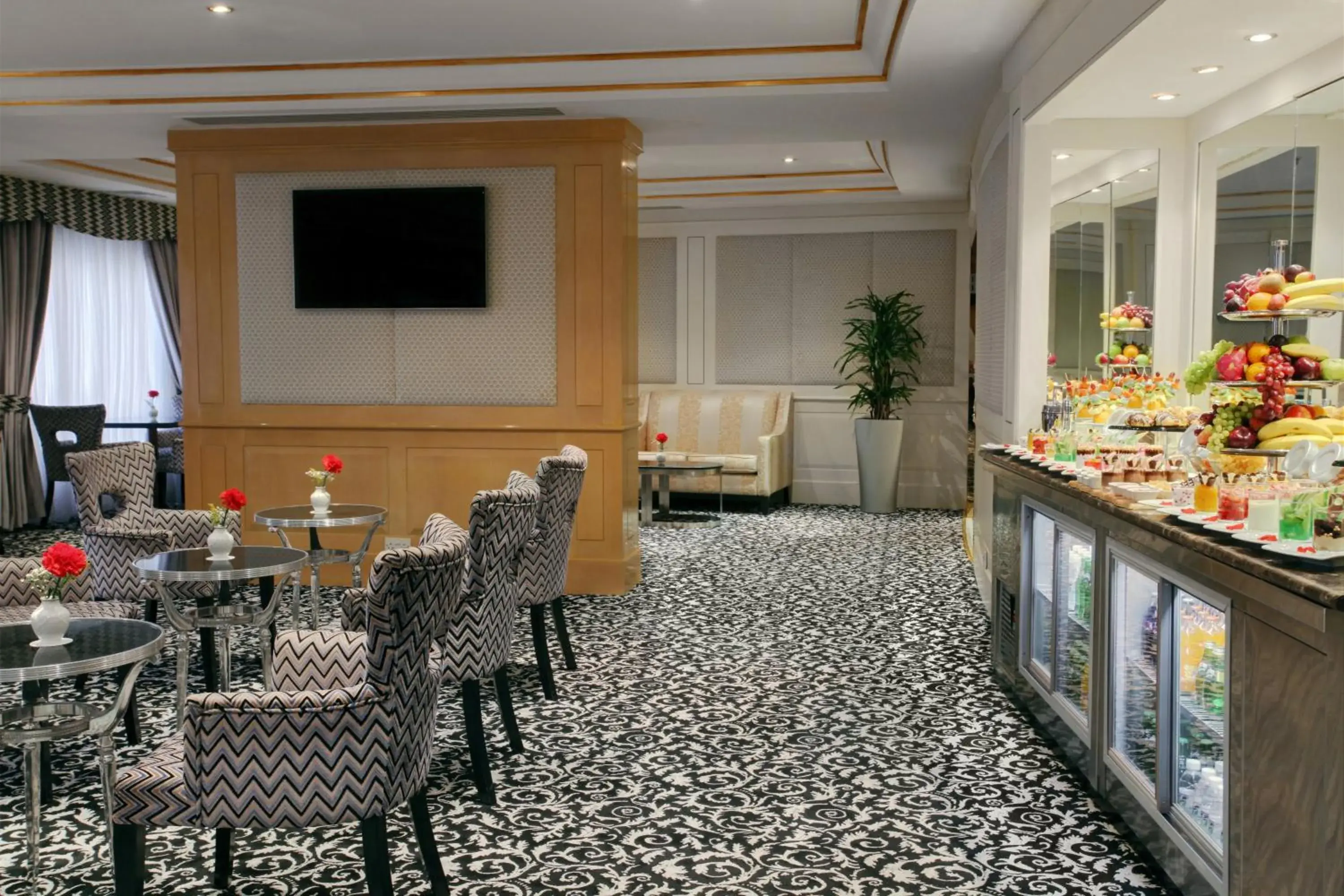 Lounge or bar in Makkah Hotel Lounge or bar in Makkah Hotel