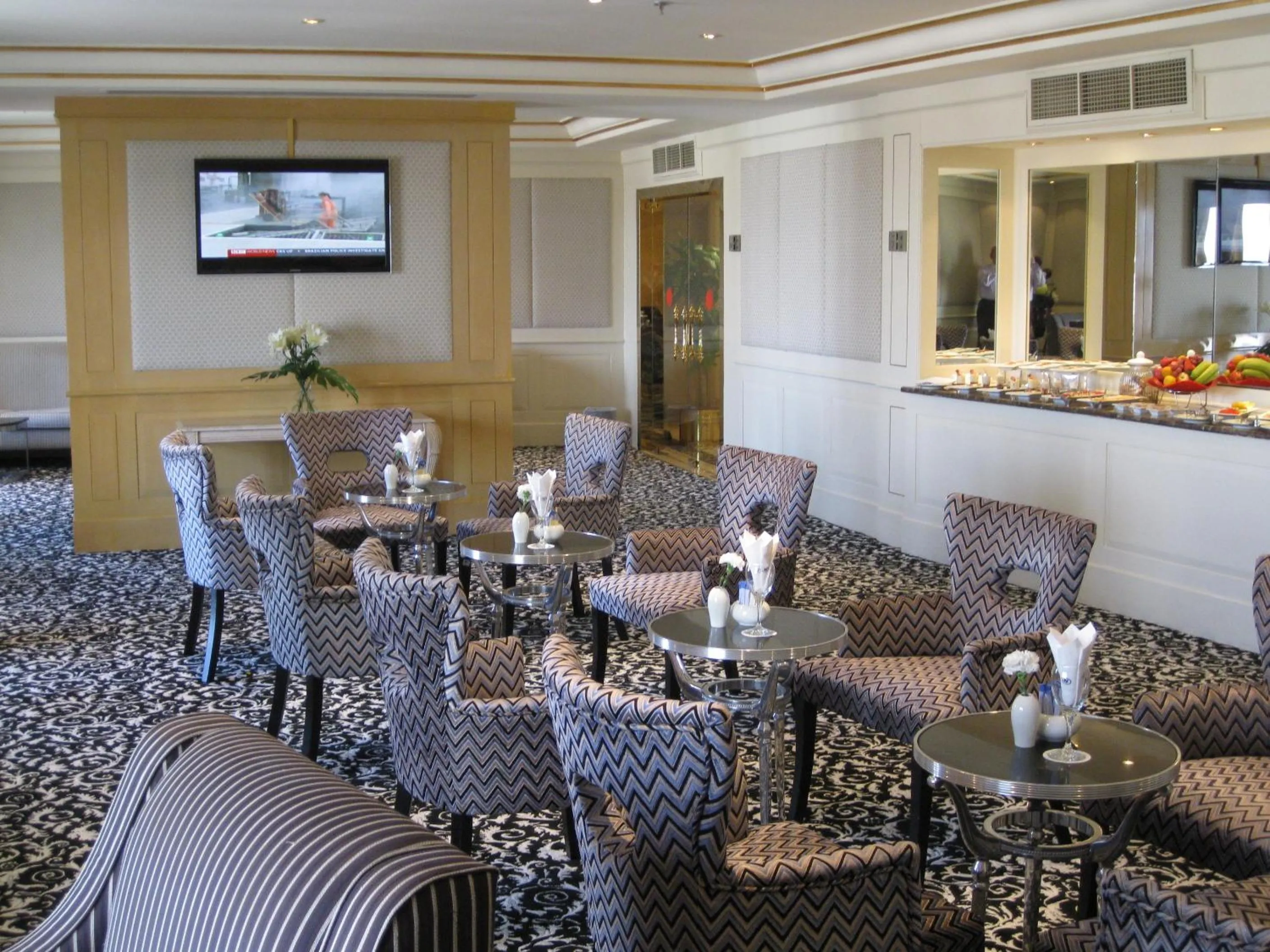 Lounge or bar in Makkah Hotel