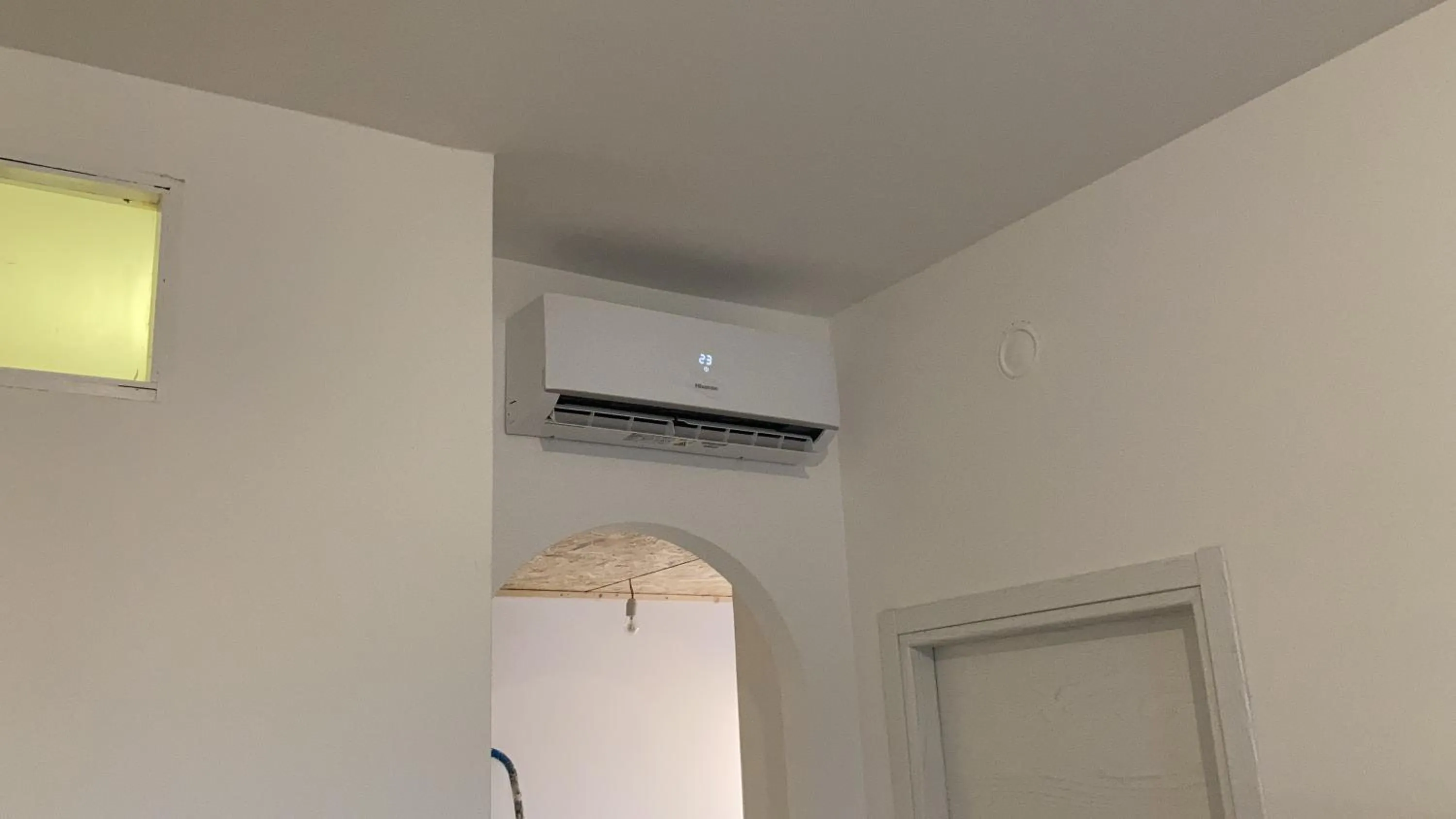 air conditioner in Room Saronno + B&B