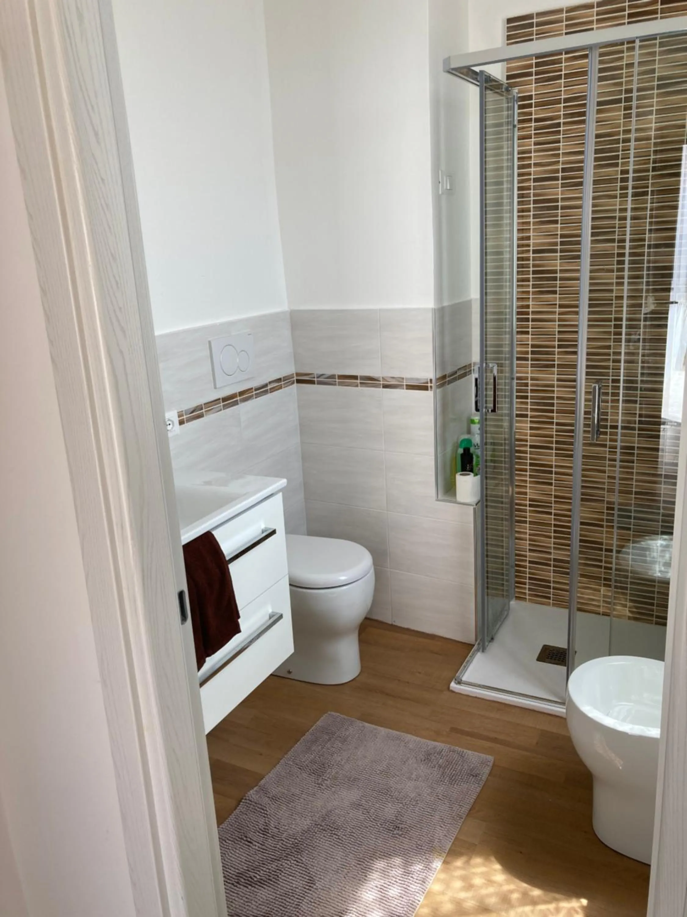 Shower in Room Saronno + B&B