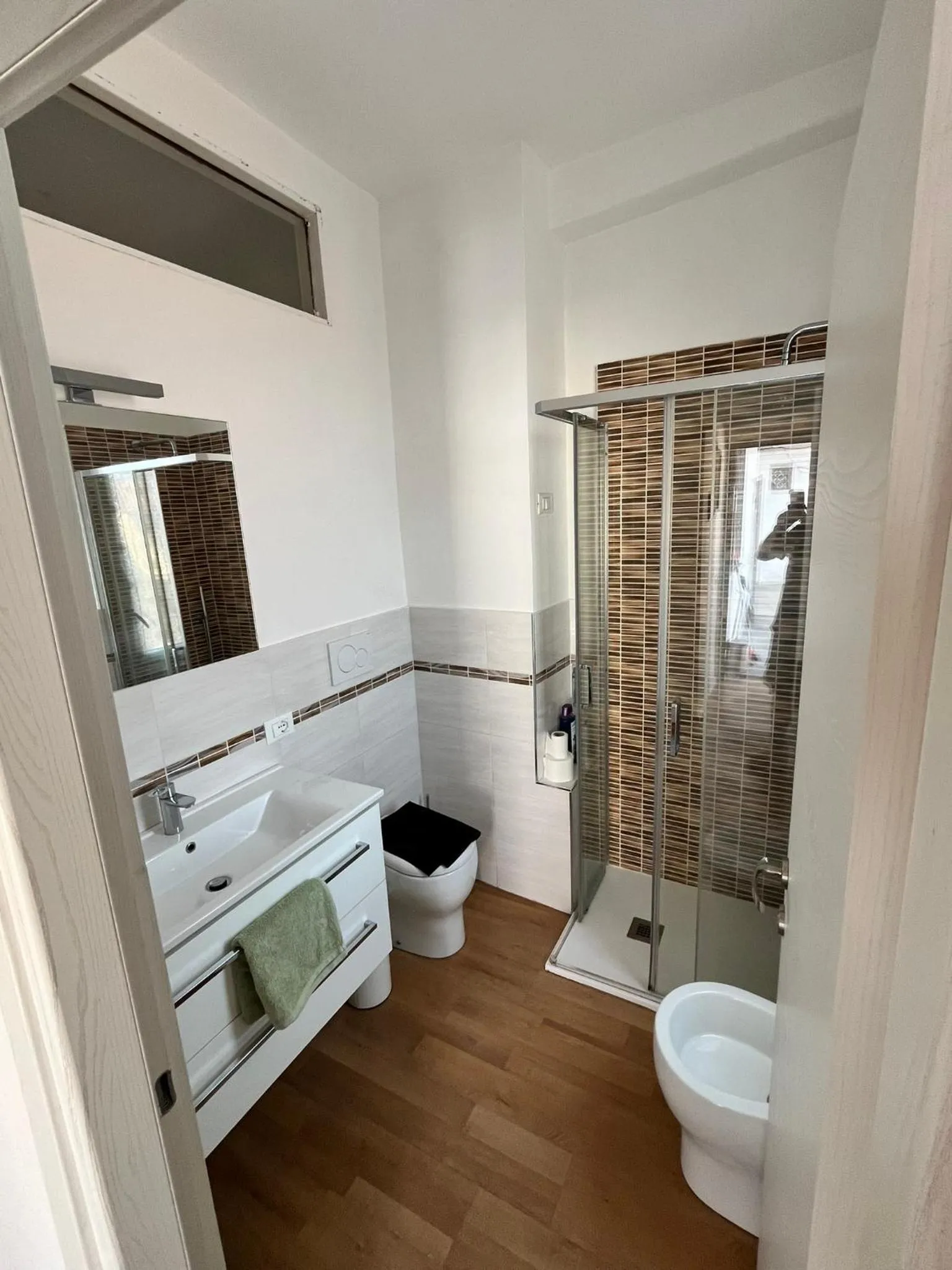 Shower in Room Saronno + B&B