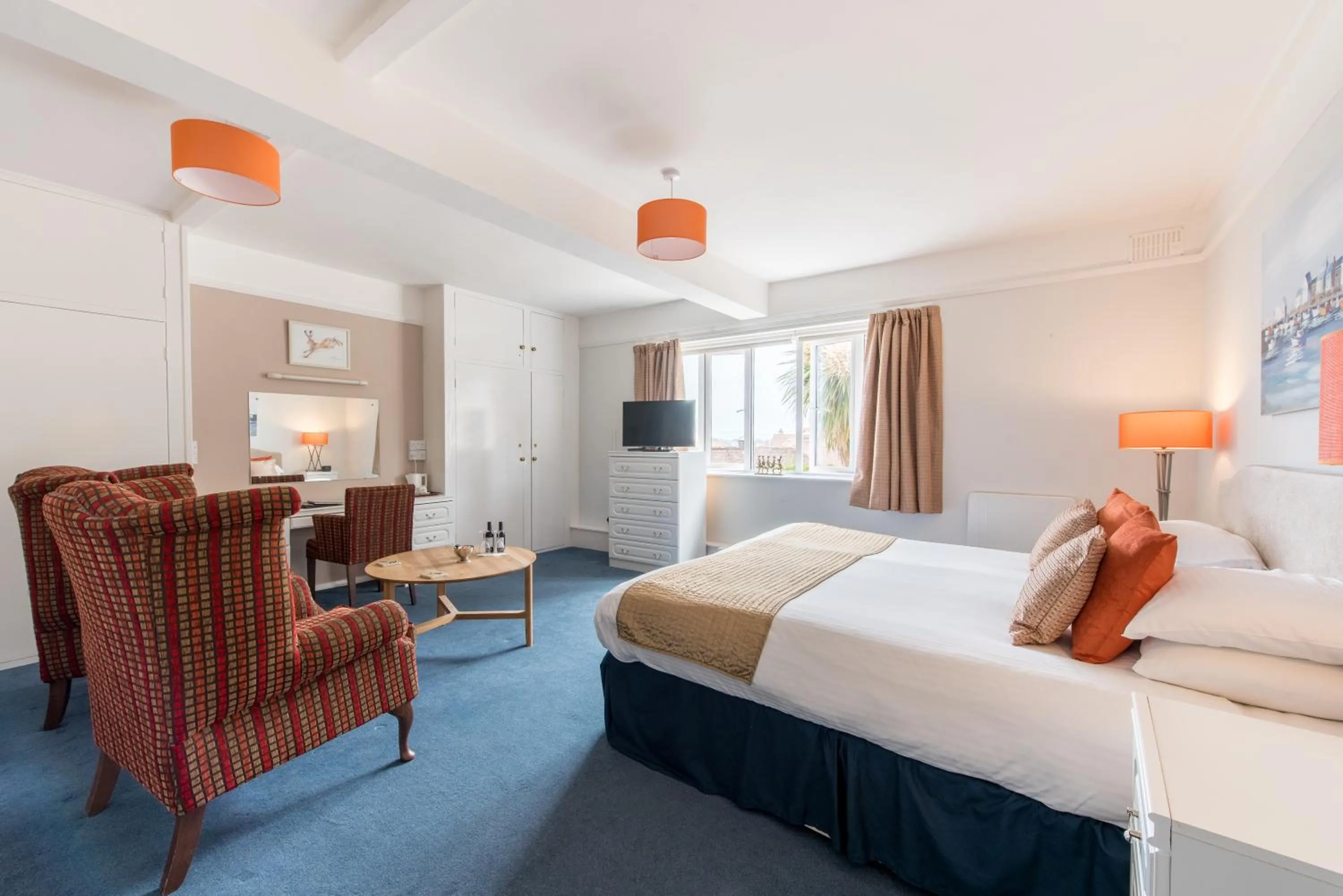 Bed in Northfield Hotel