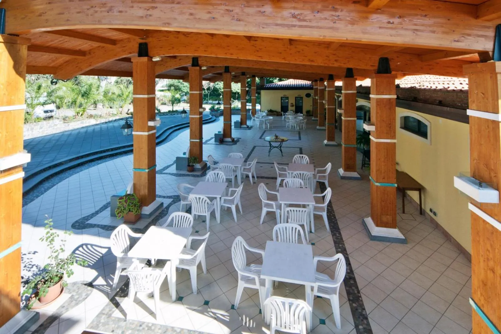Restaurant/places to eat in Camping Jonio