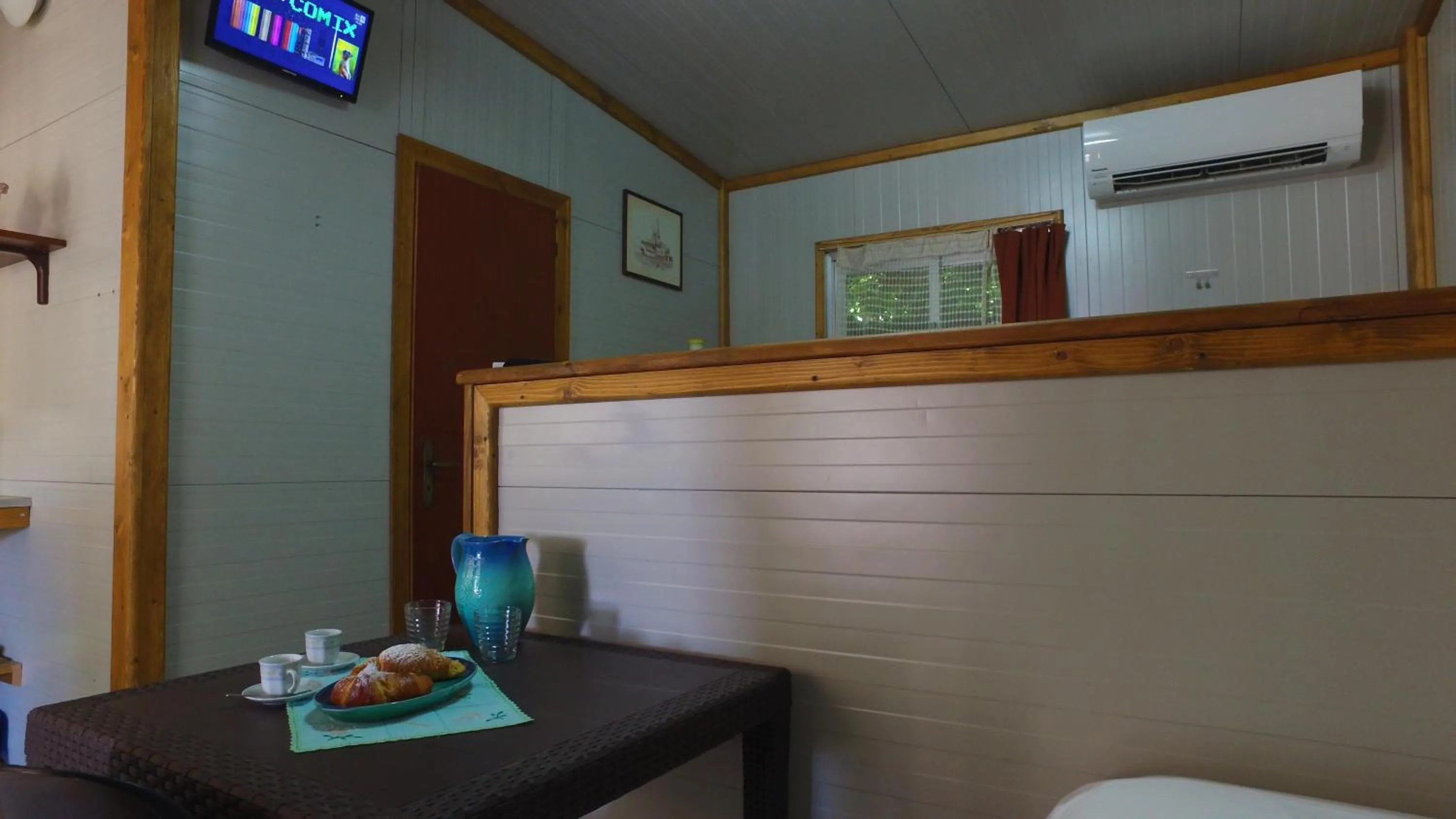 TV and multimedia in Camping Jonio