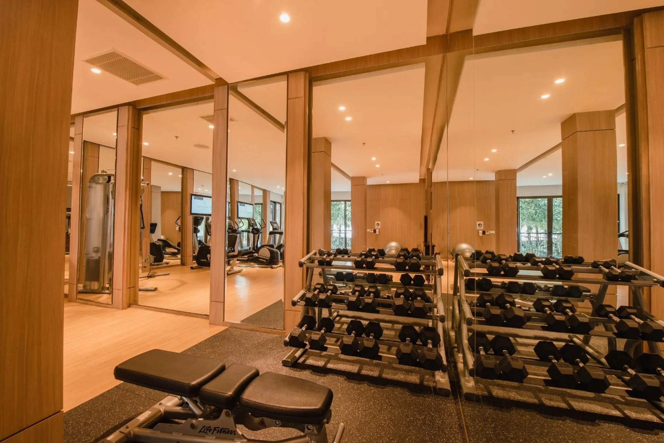 Fitness centre/facilities in Ramayana Suites and Resort