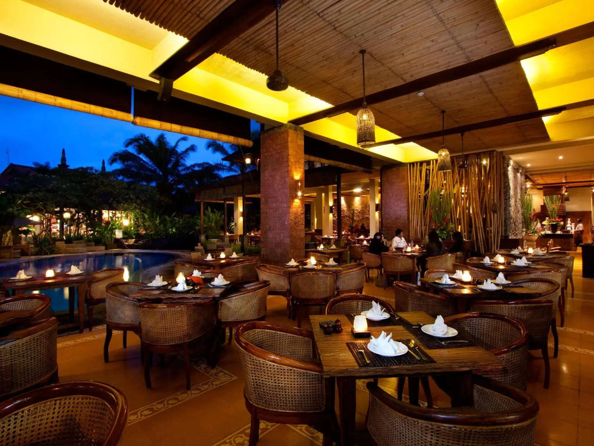Restaurant/Places to Eat in Ramayana Suites and Resort