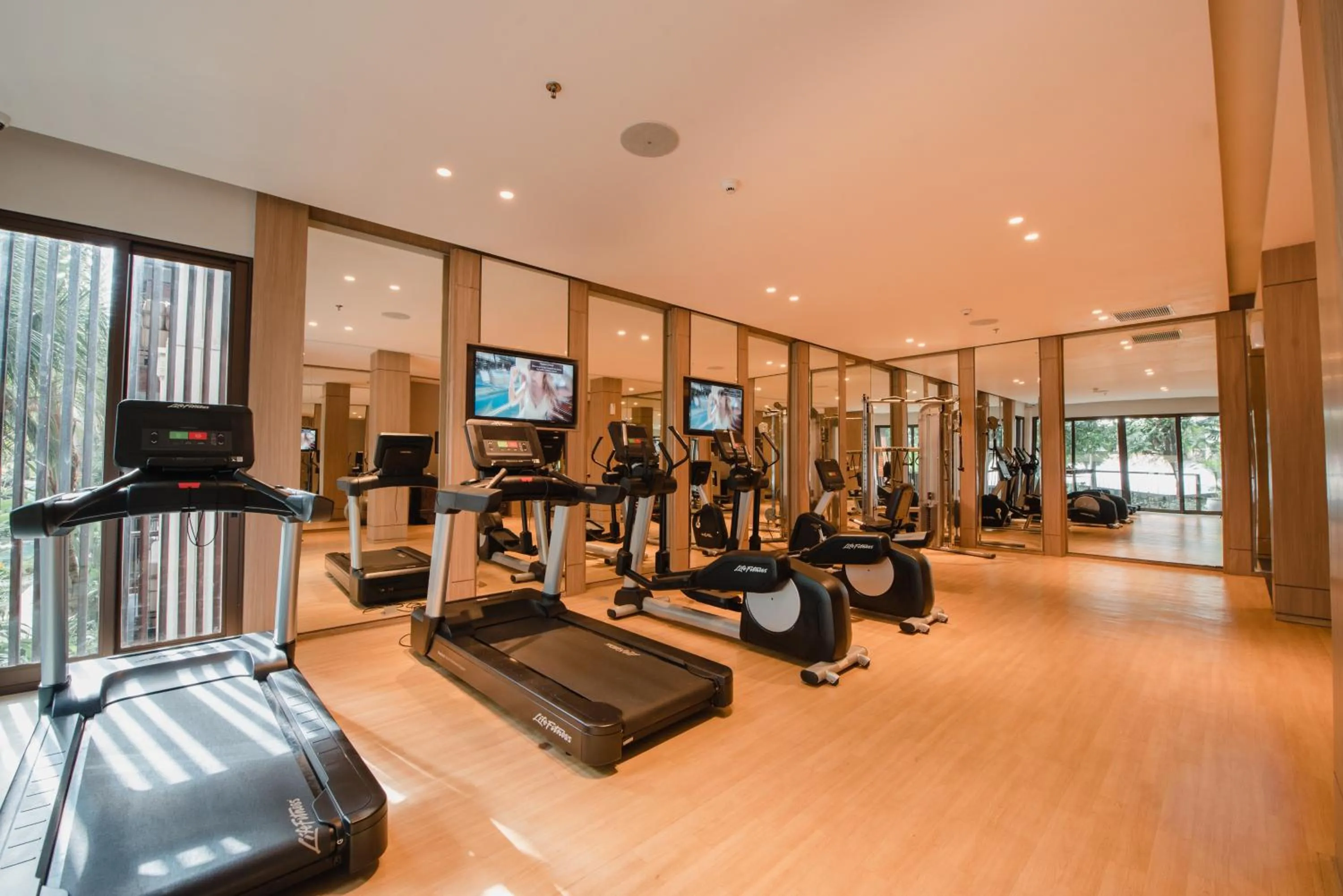 Fitness centre/facilities in Ramayana Suites and Resort