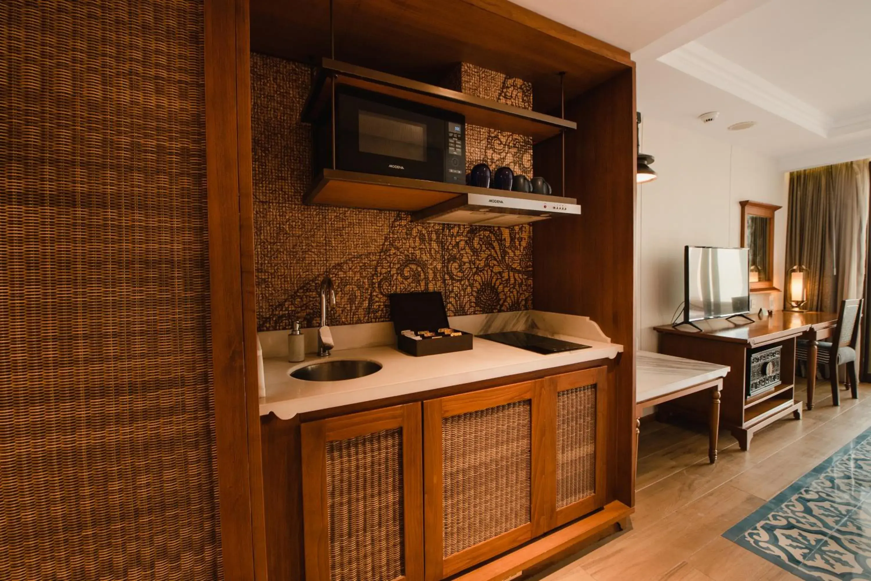 Kitchen or kitchenette, Kitchen/Kitchenette in Ramayana Suites and Resort