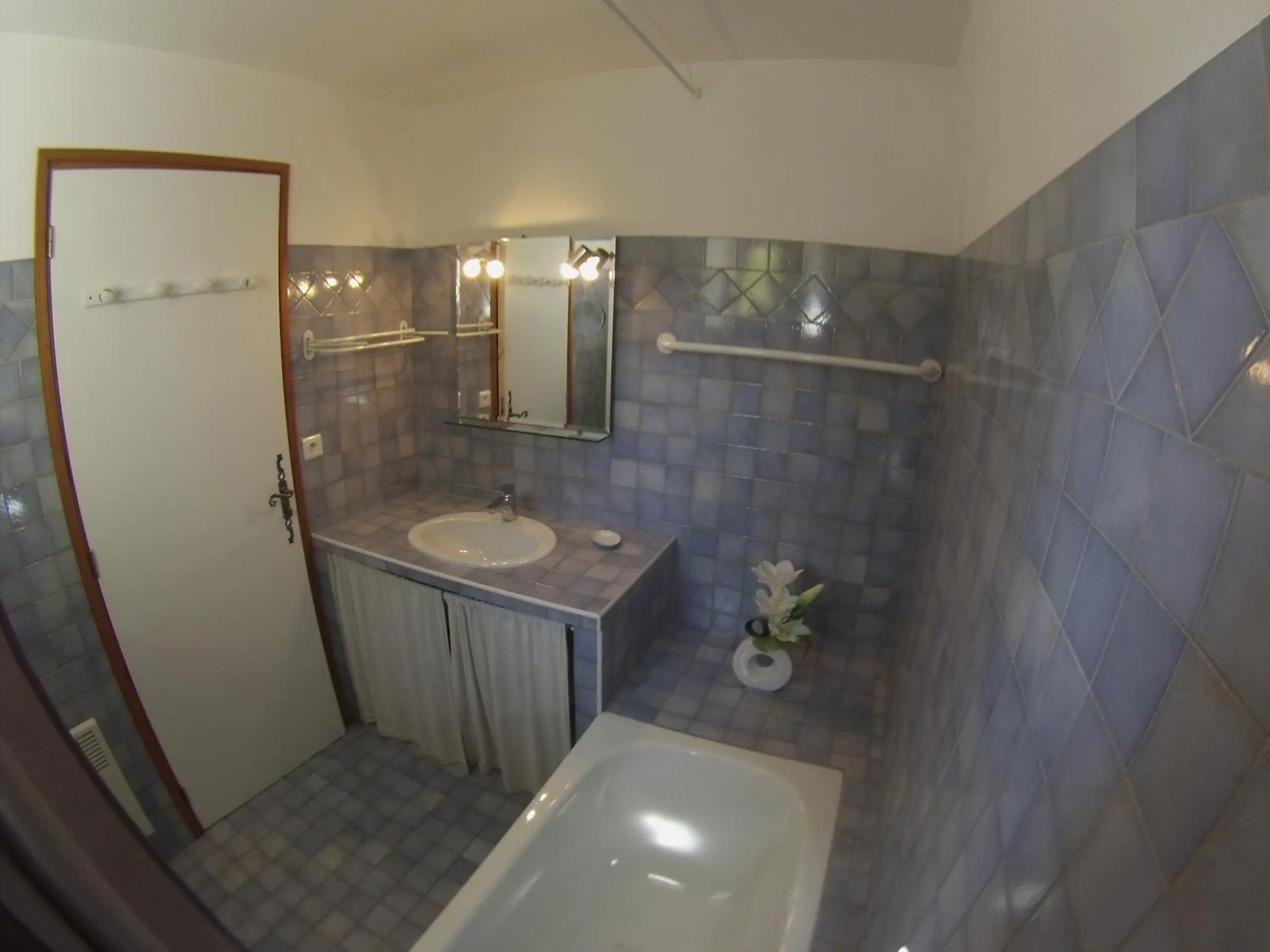 Bathroom in Le Moulin Des Ocres