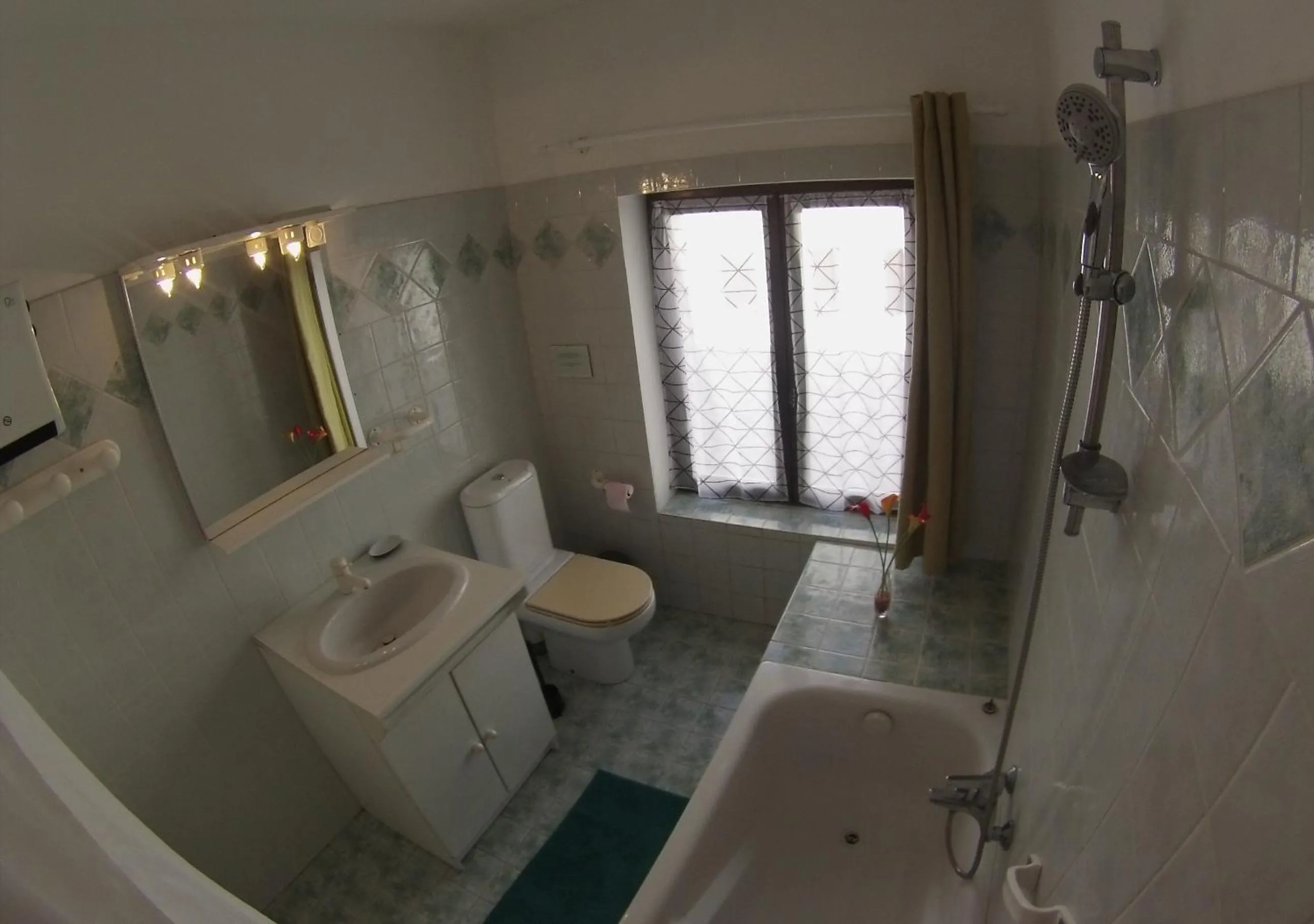 Bathroom in Le Moulin Des Ocres