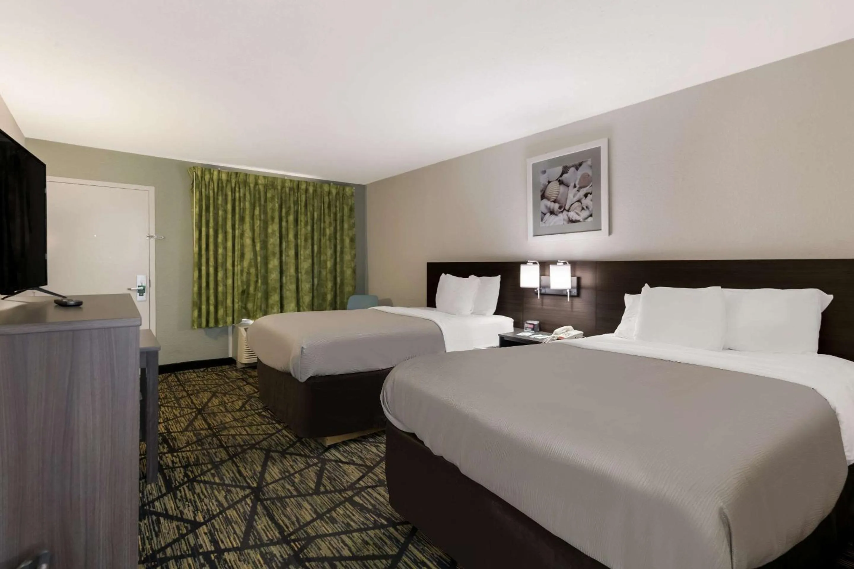 Bedroom, Bed in Quality Inn Orange Park Jacksonville