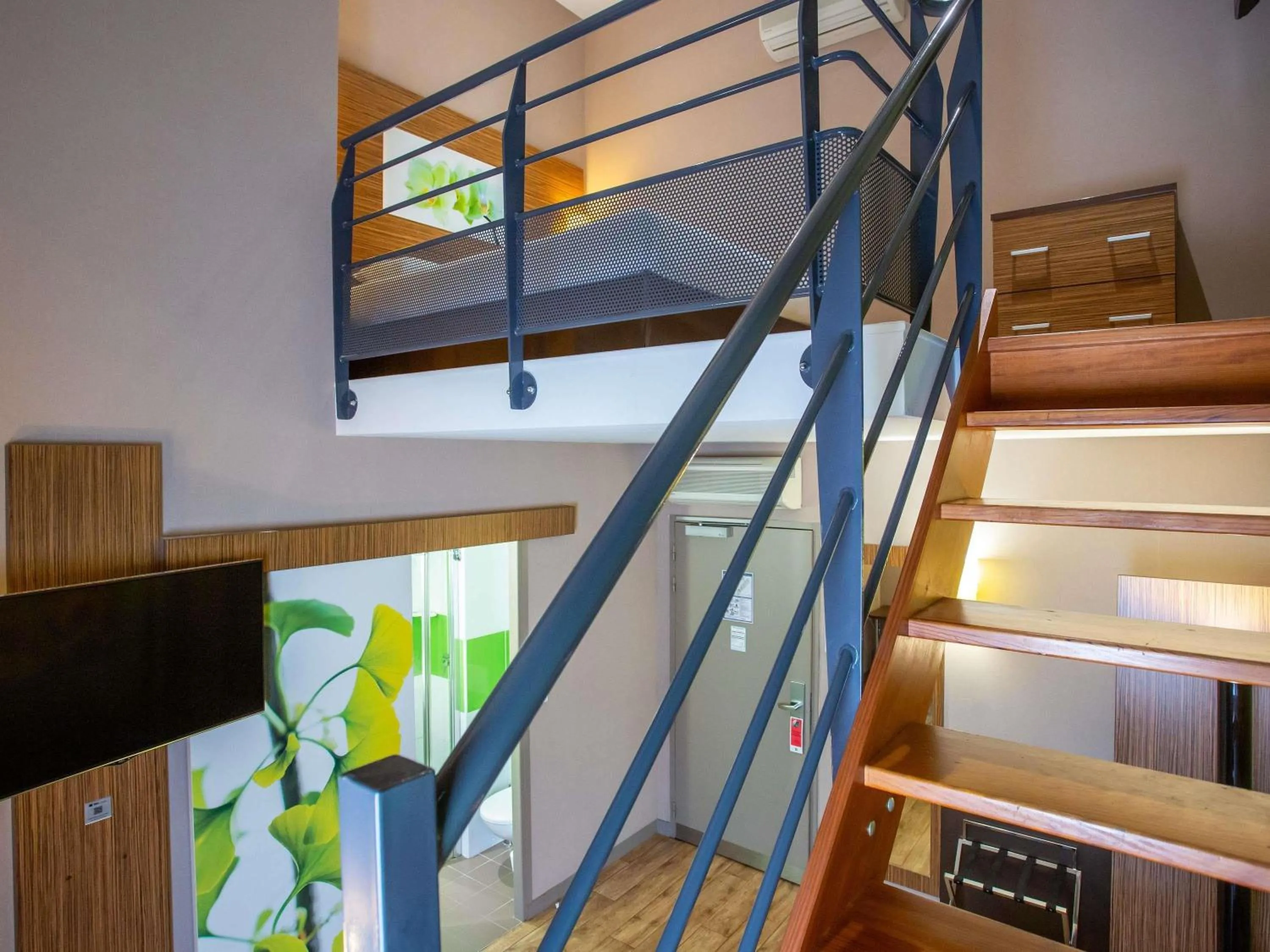 Bedroom in Hôtel Ibis Styles Bourges - Piscine extérieure chauffée - Restaurants à proximité