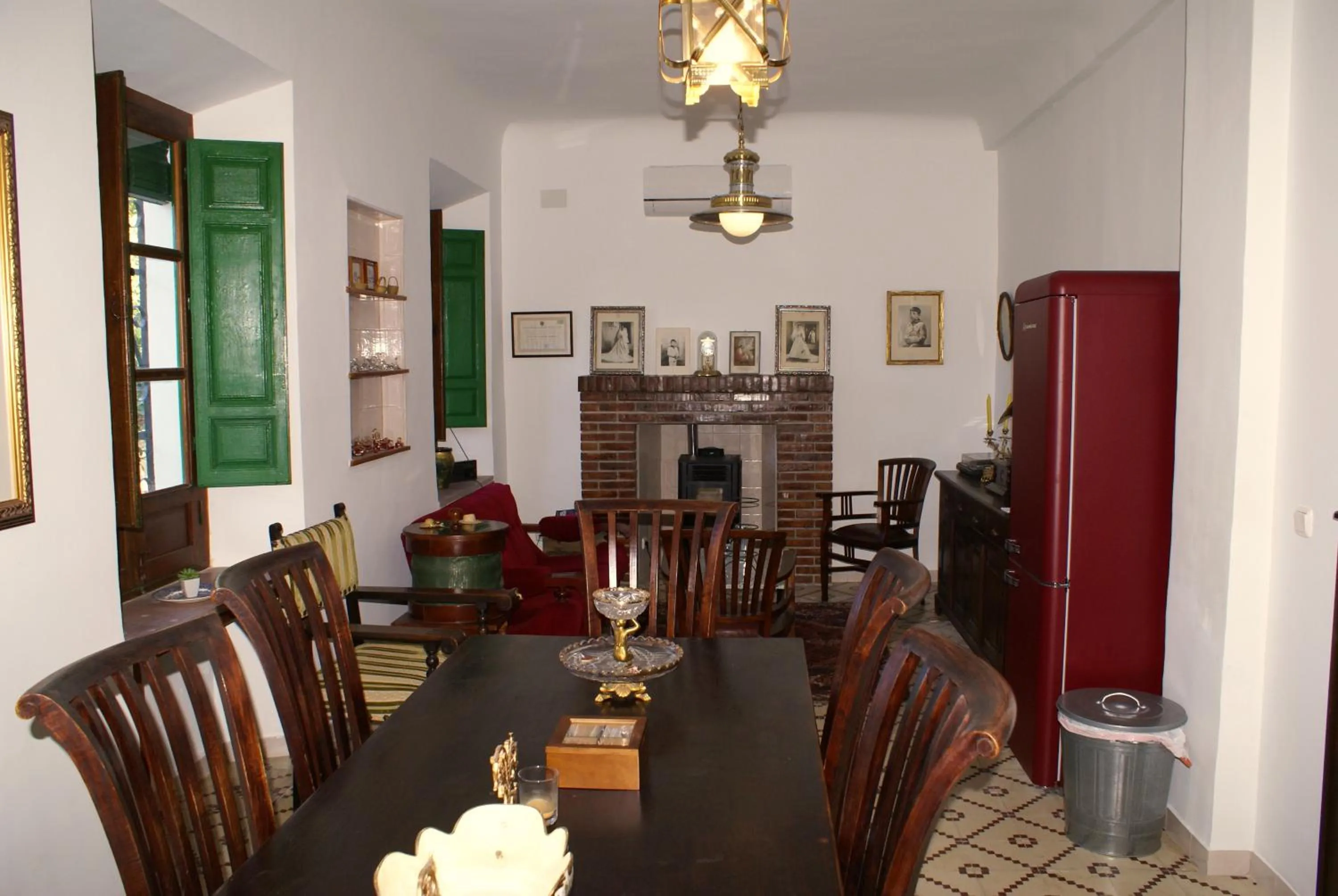 Communal lounge/ TV room in La Cañota King Rooms Adults Only