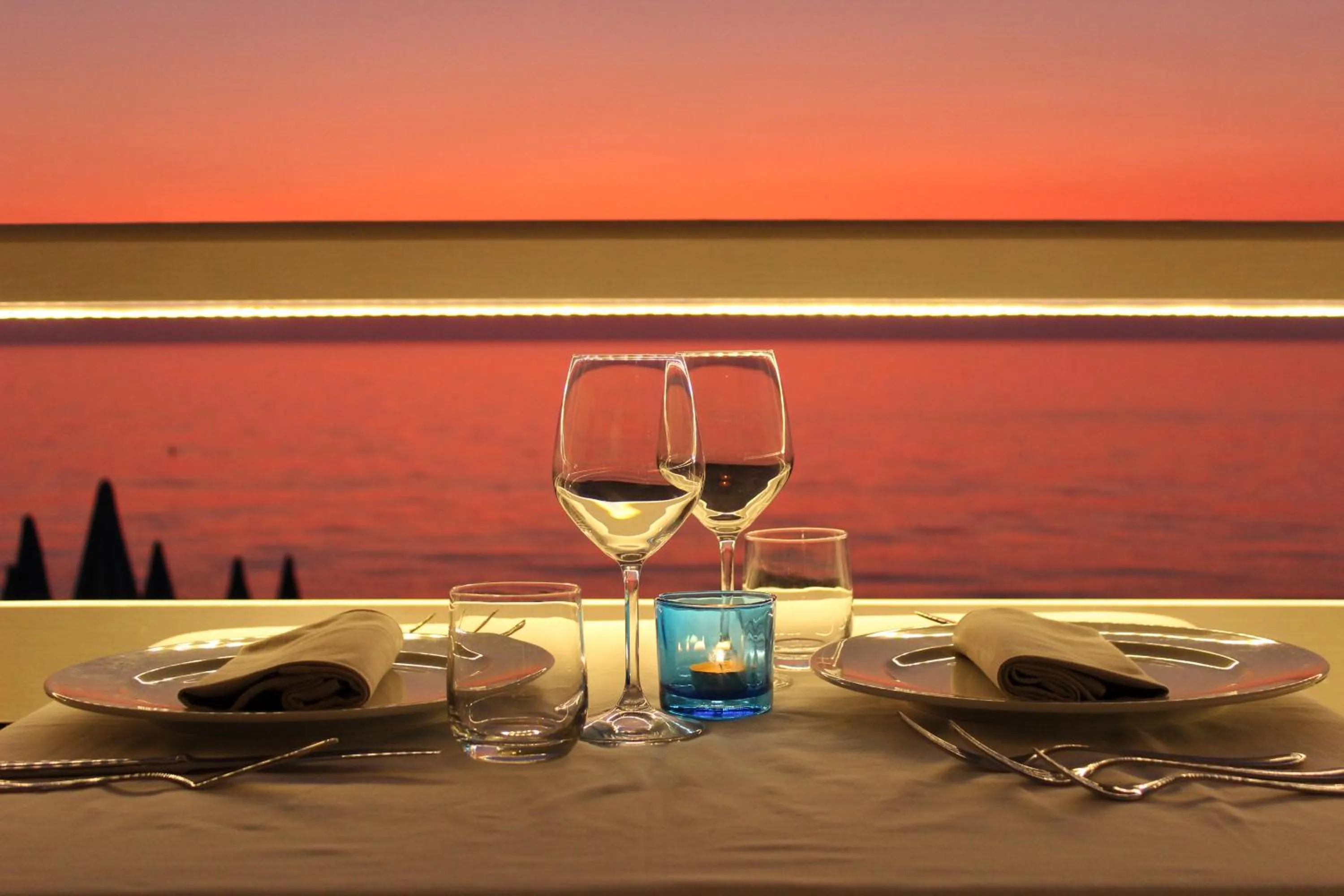 Restaurant/places to eat in Blu Tropical Resort