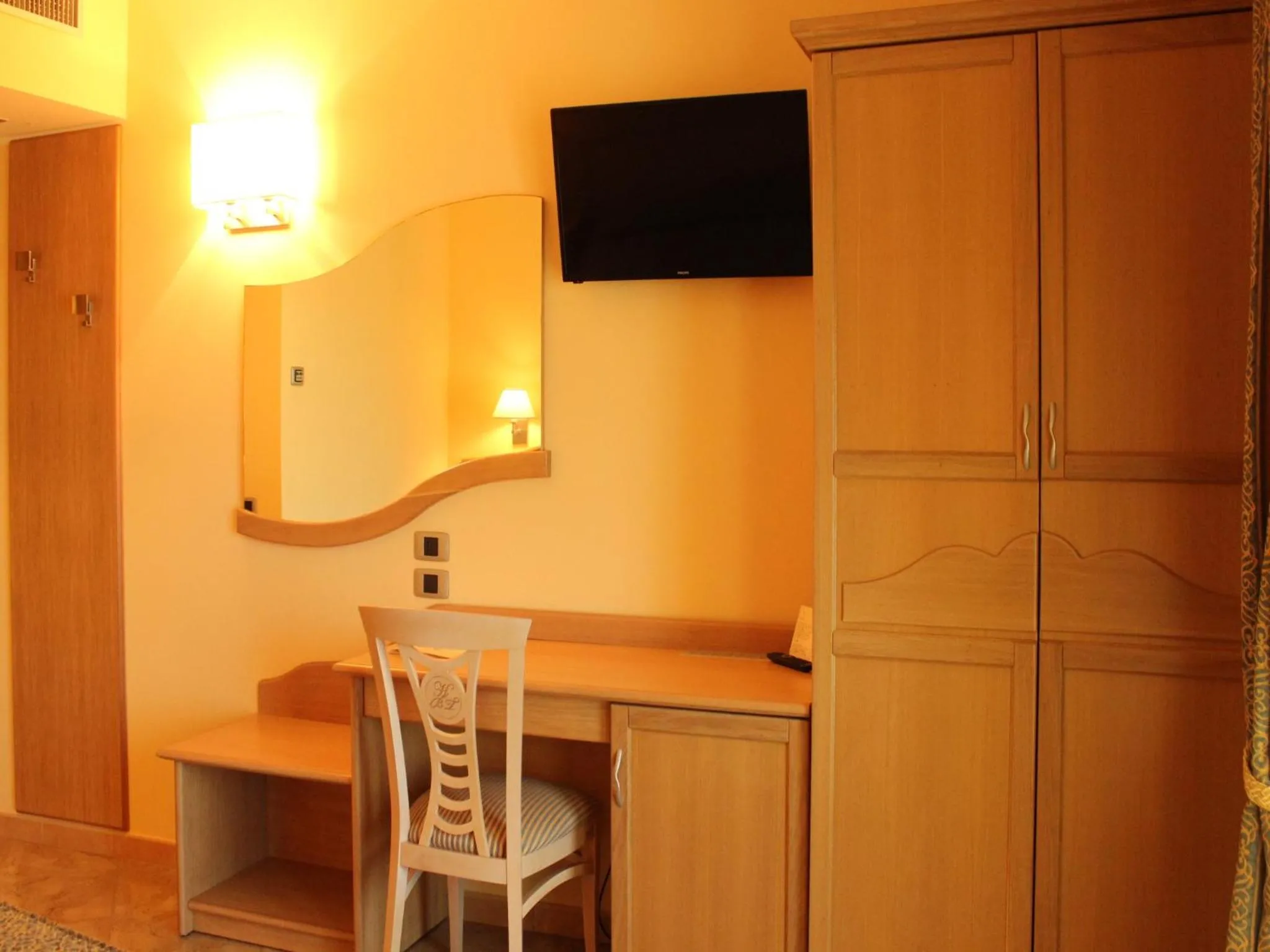 TV and multimedia in Blu Tropical Resort