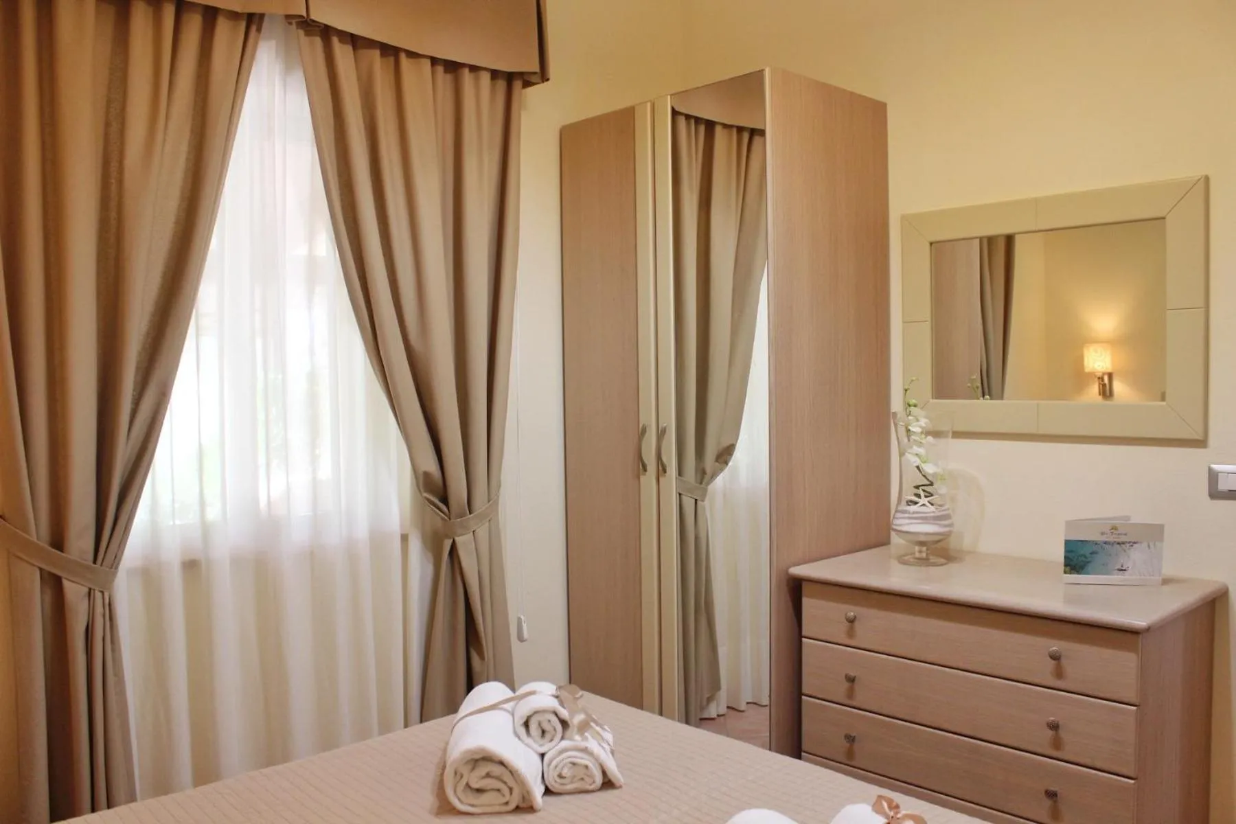 Photo of the whole room, Bed in Blu Tropical Resort