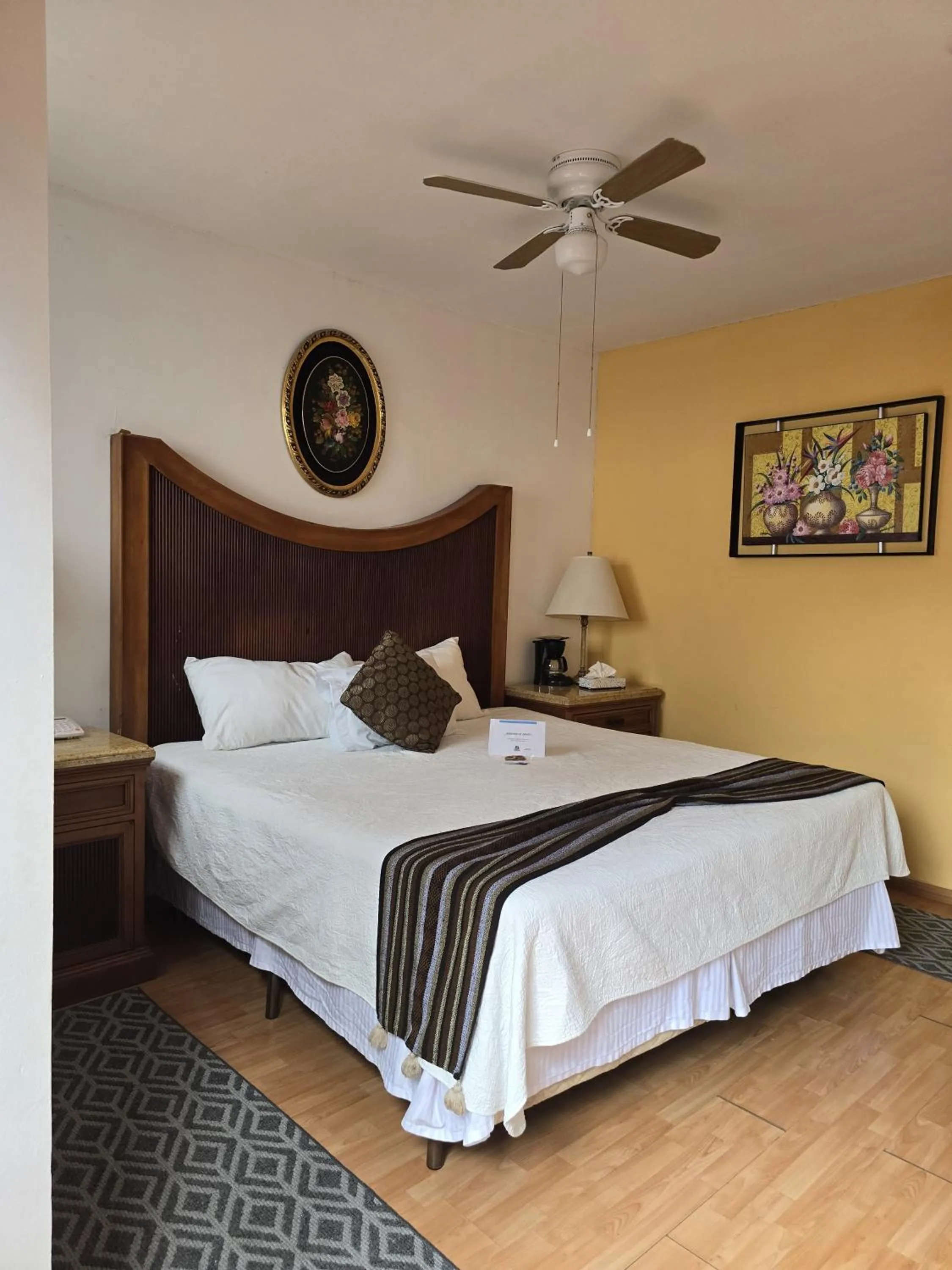 Bed in HOTEL BOUTIQUE EL VIEJO MUNDO