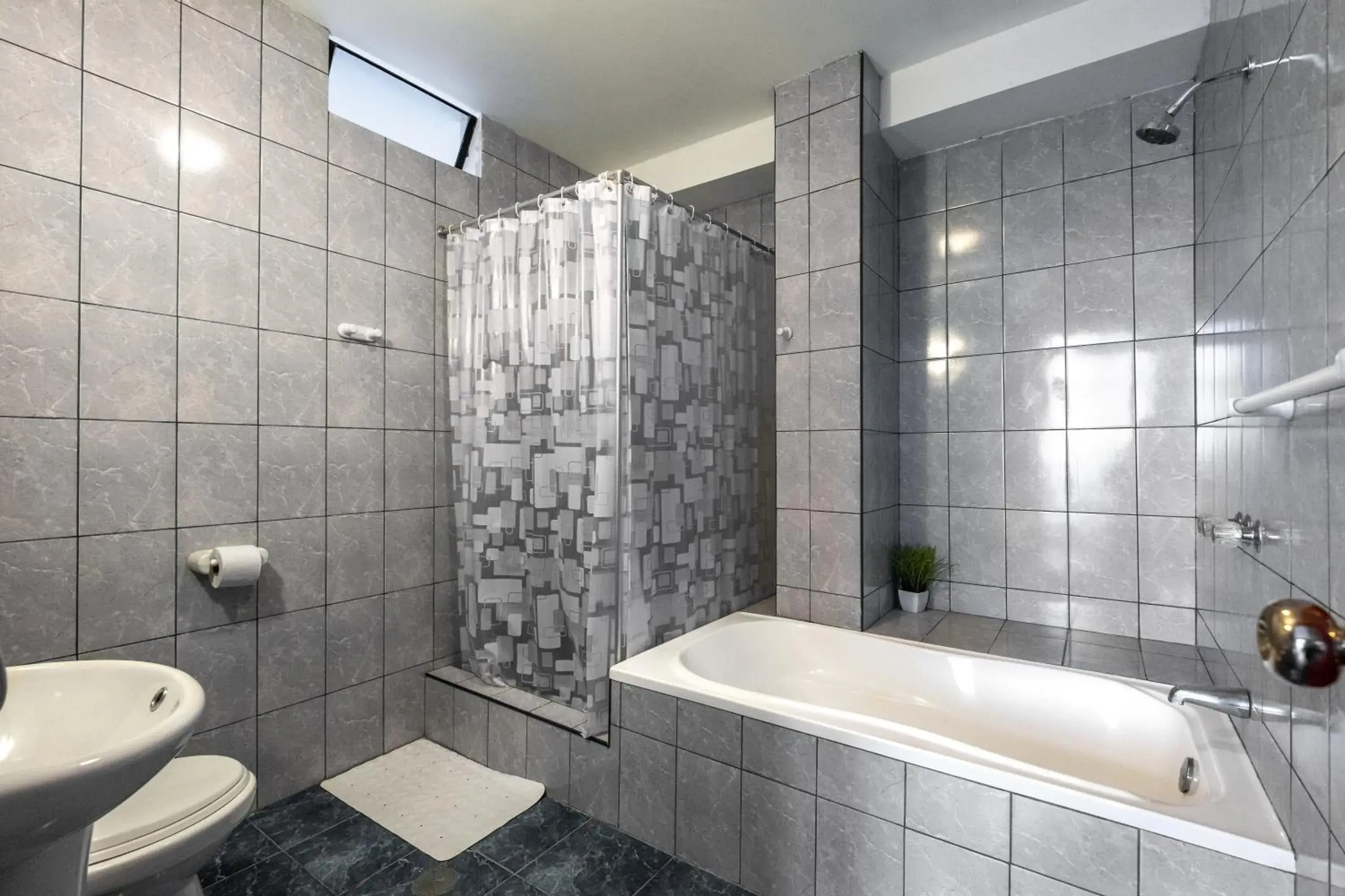 Superior Double Room with Balcony in Hotel Residencial Los Frayles Superior Double Room with Balcony in Hotel Residencial Los Frayles