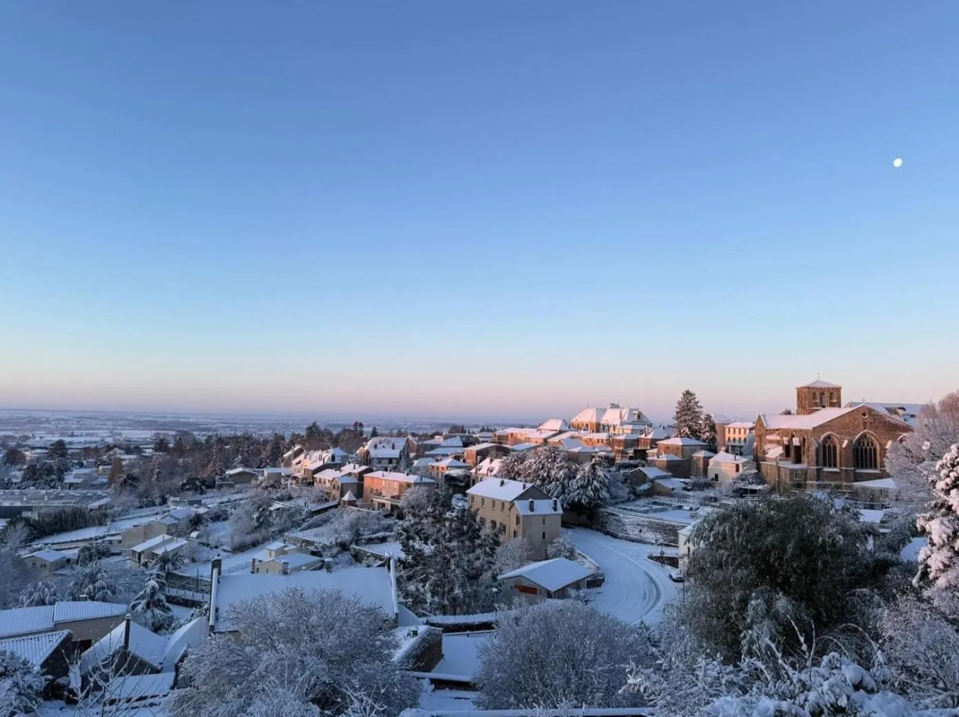 Day in Logis Hôtel de la Bruyere