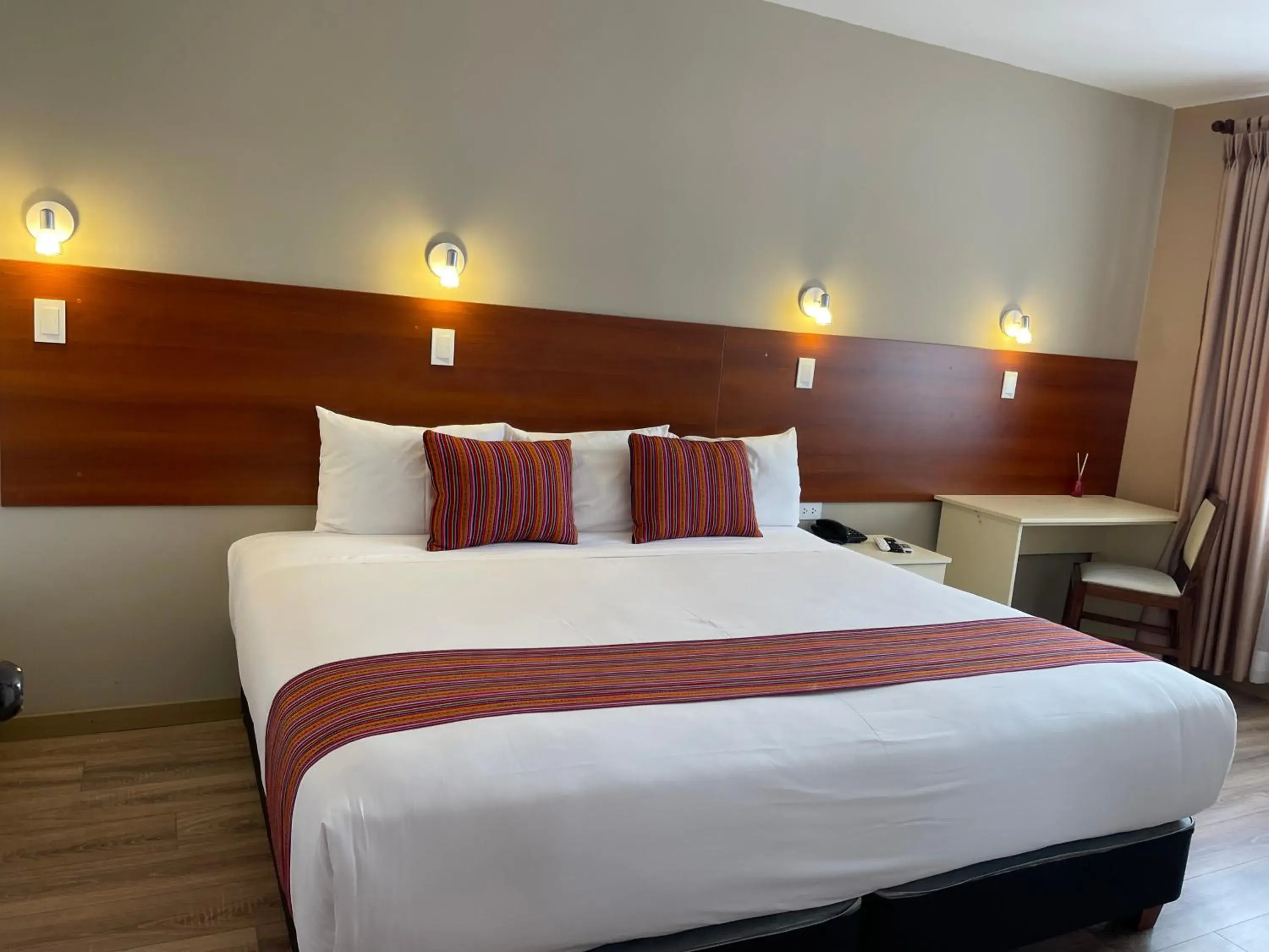 Superior Double Room - single occupancy in Hotel San Pedro Plaza Superior Double Room - single occupancy in Hotel San Pedro Plaza