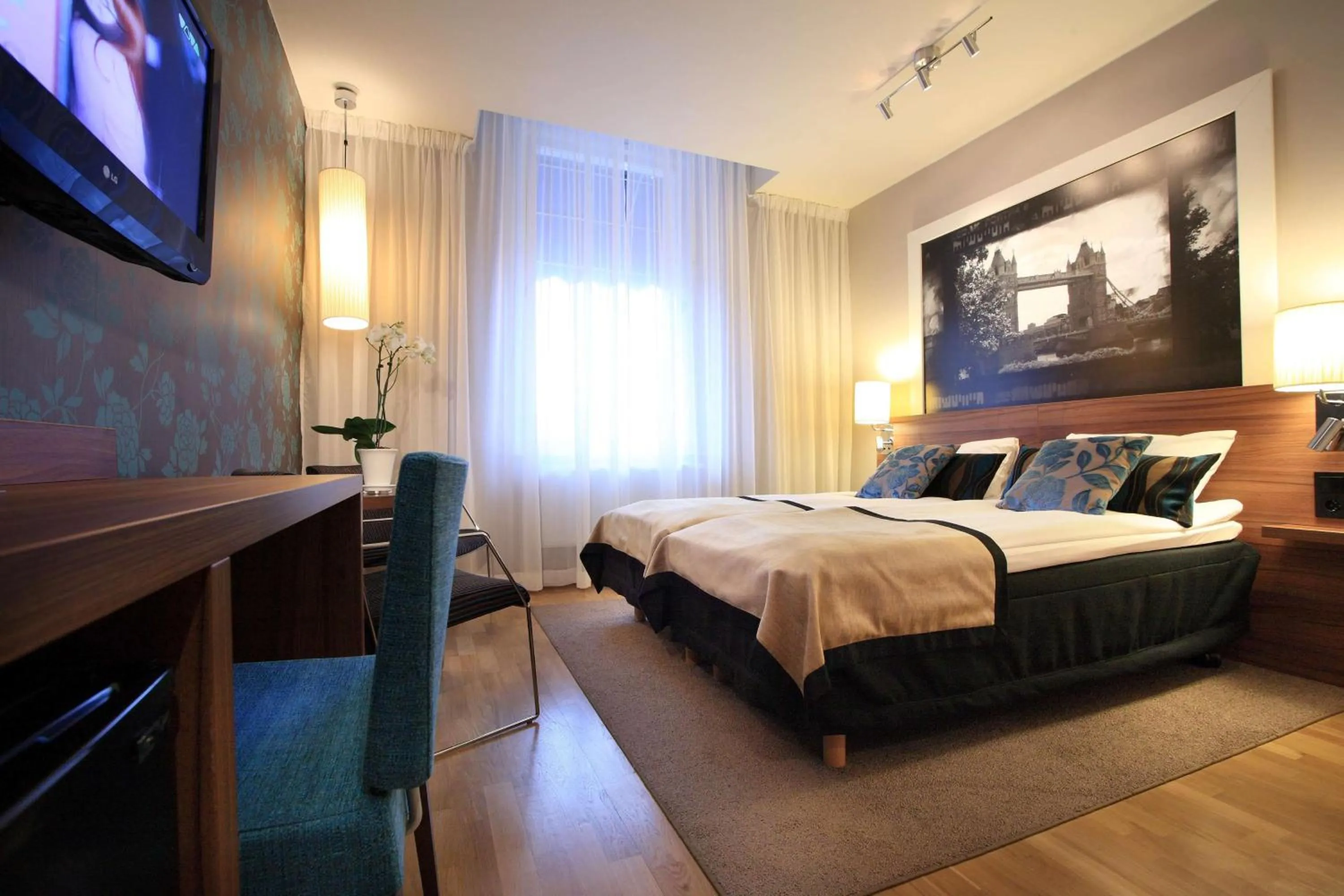 Photo of the whole room, Bed in Scandic Luleå