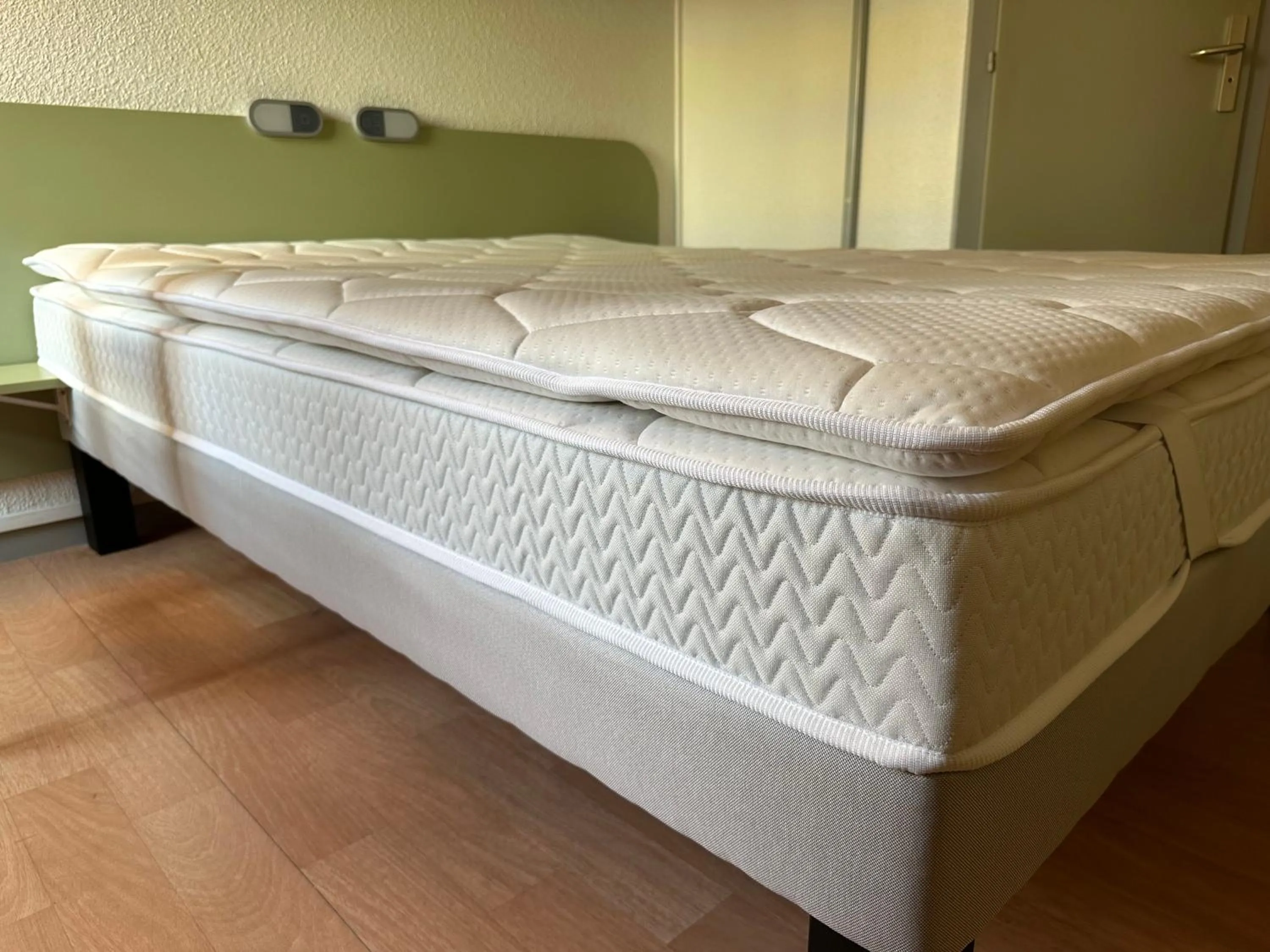 Bed in ibis budget Lisieux