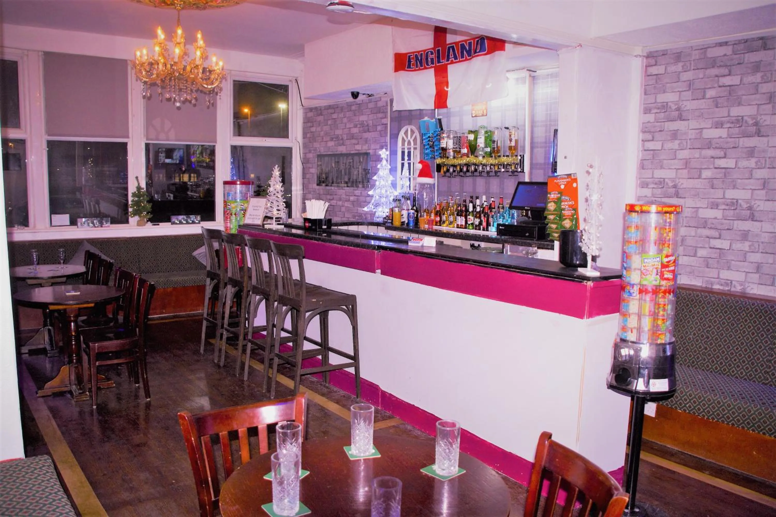 MyRoomz Hollingdales Hotel