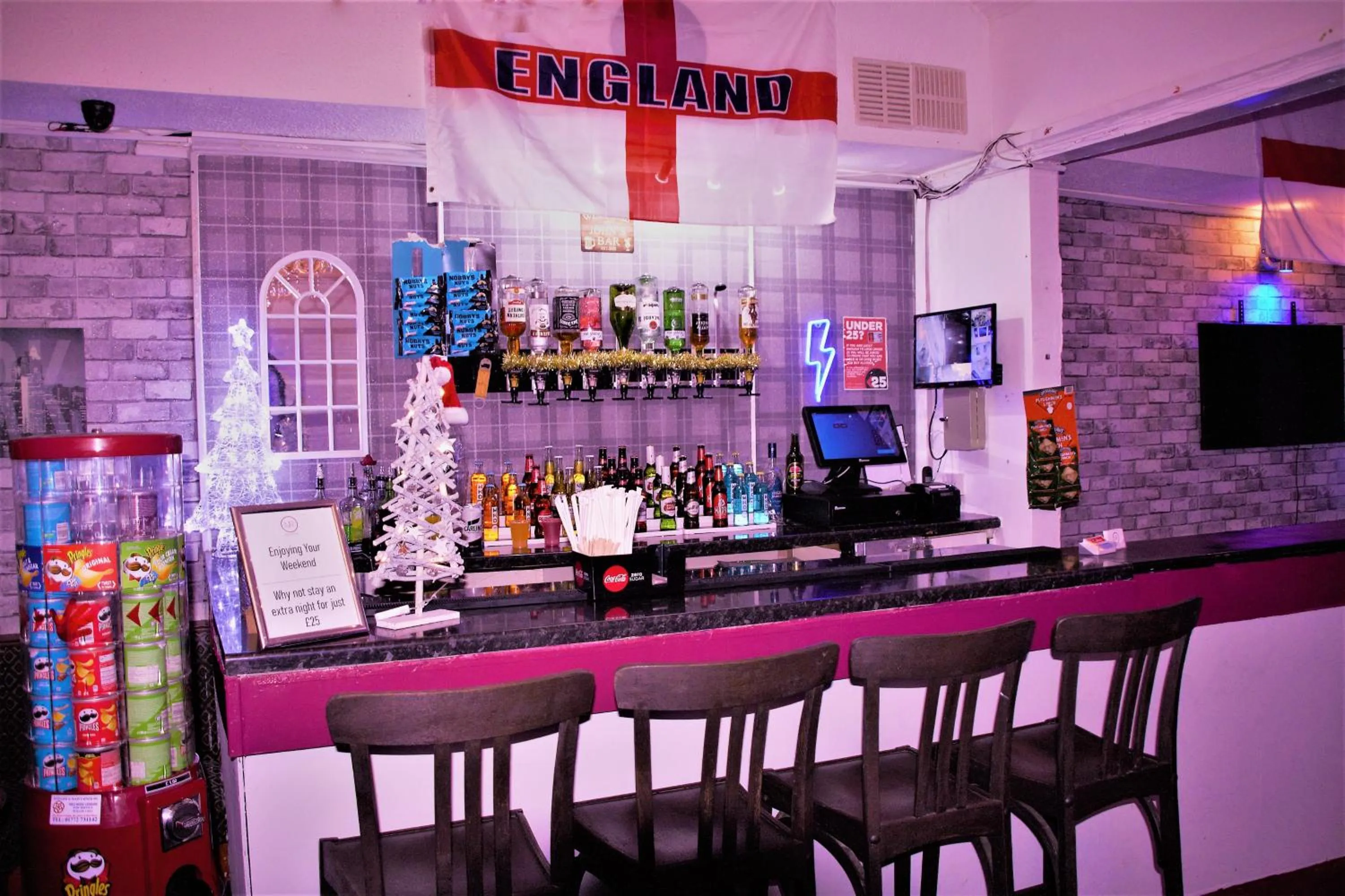 MyRoomz Hollingdales Hotel