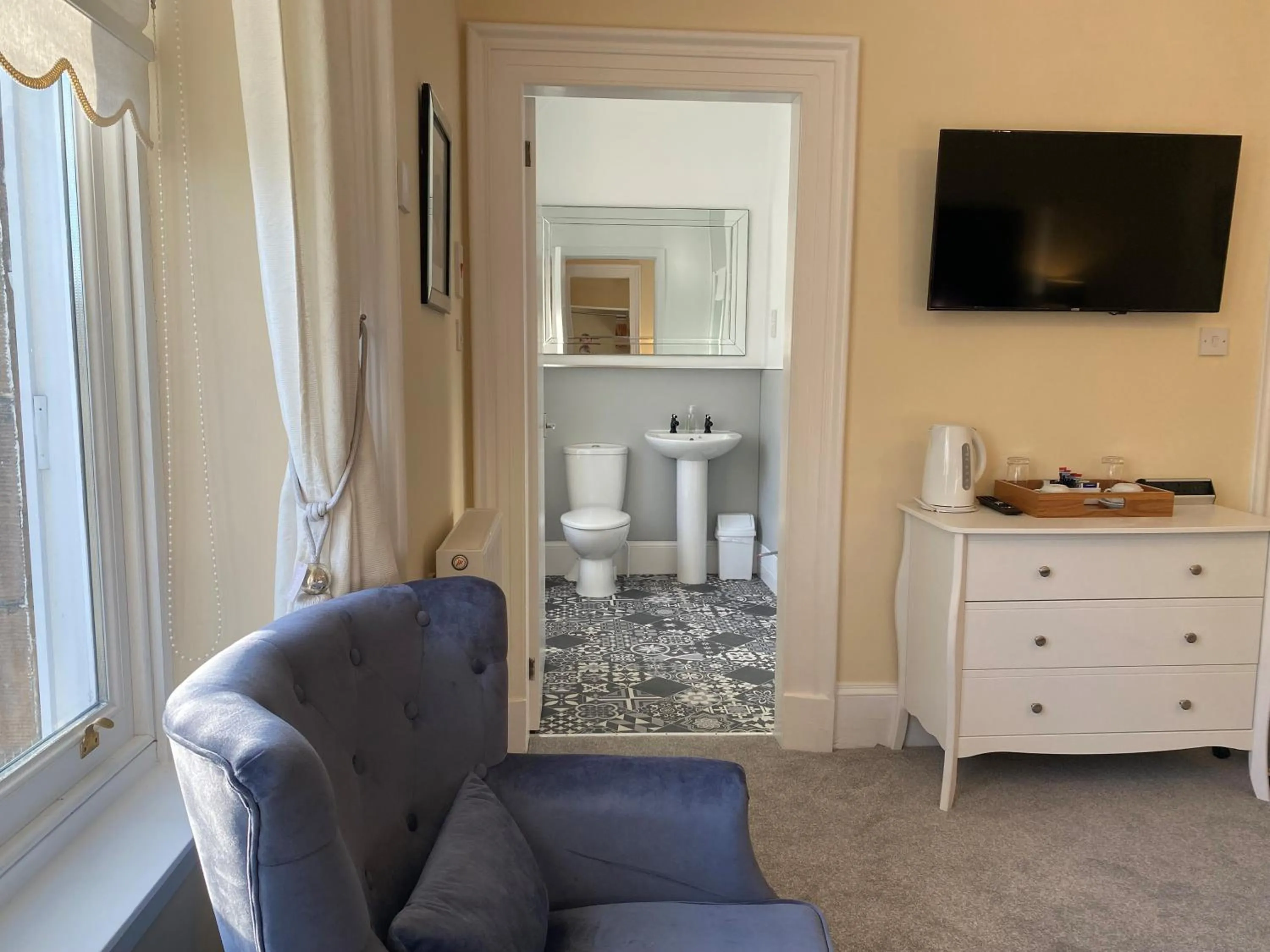 Bedroom in Ardross Glencairn