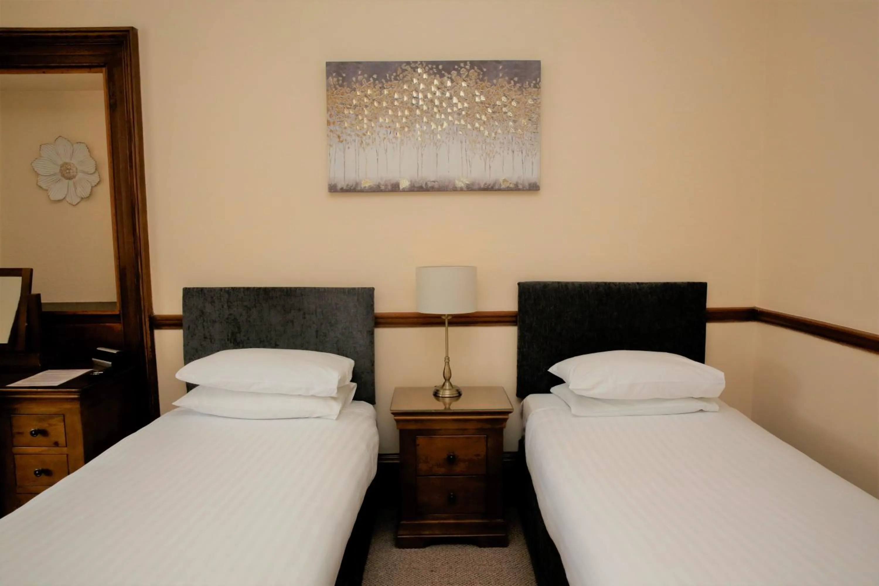 Bedroom, Bed in Ardross Glencairn