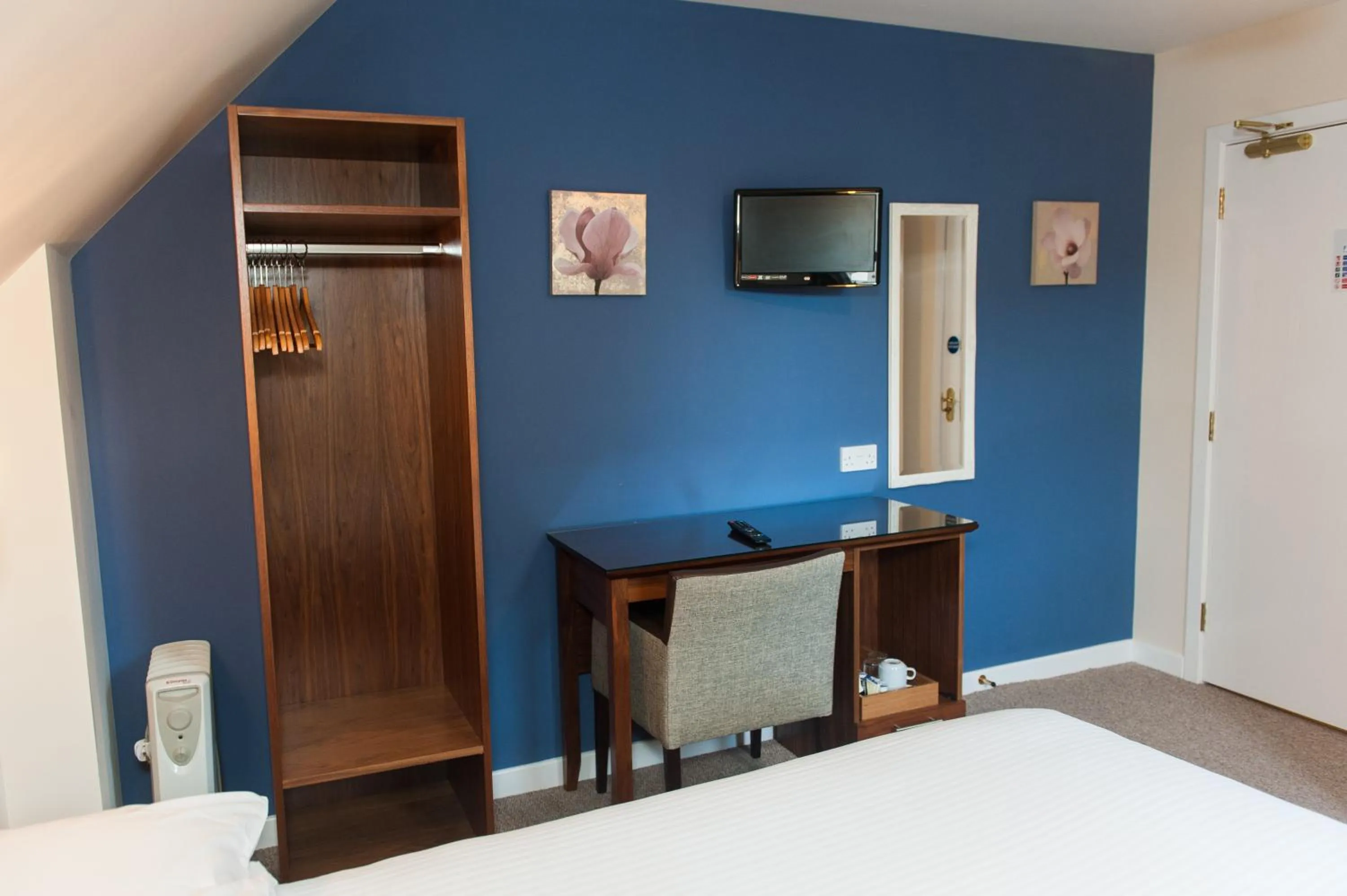 Bedroom, Bed in Ardross Glencairn