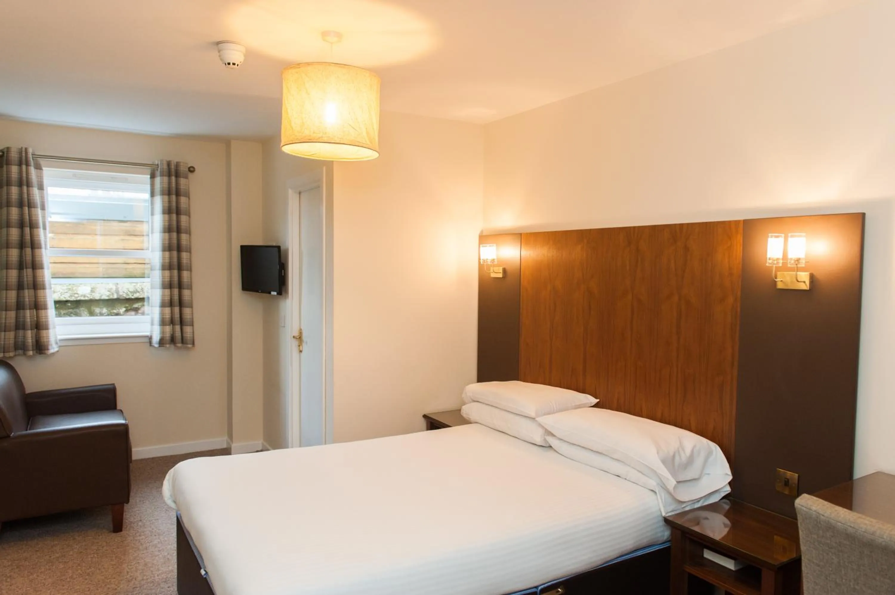 Bedroom, Bed in Ardross Glencairn