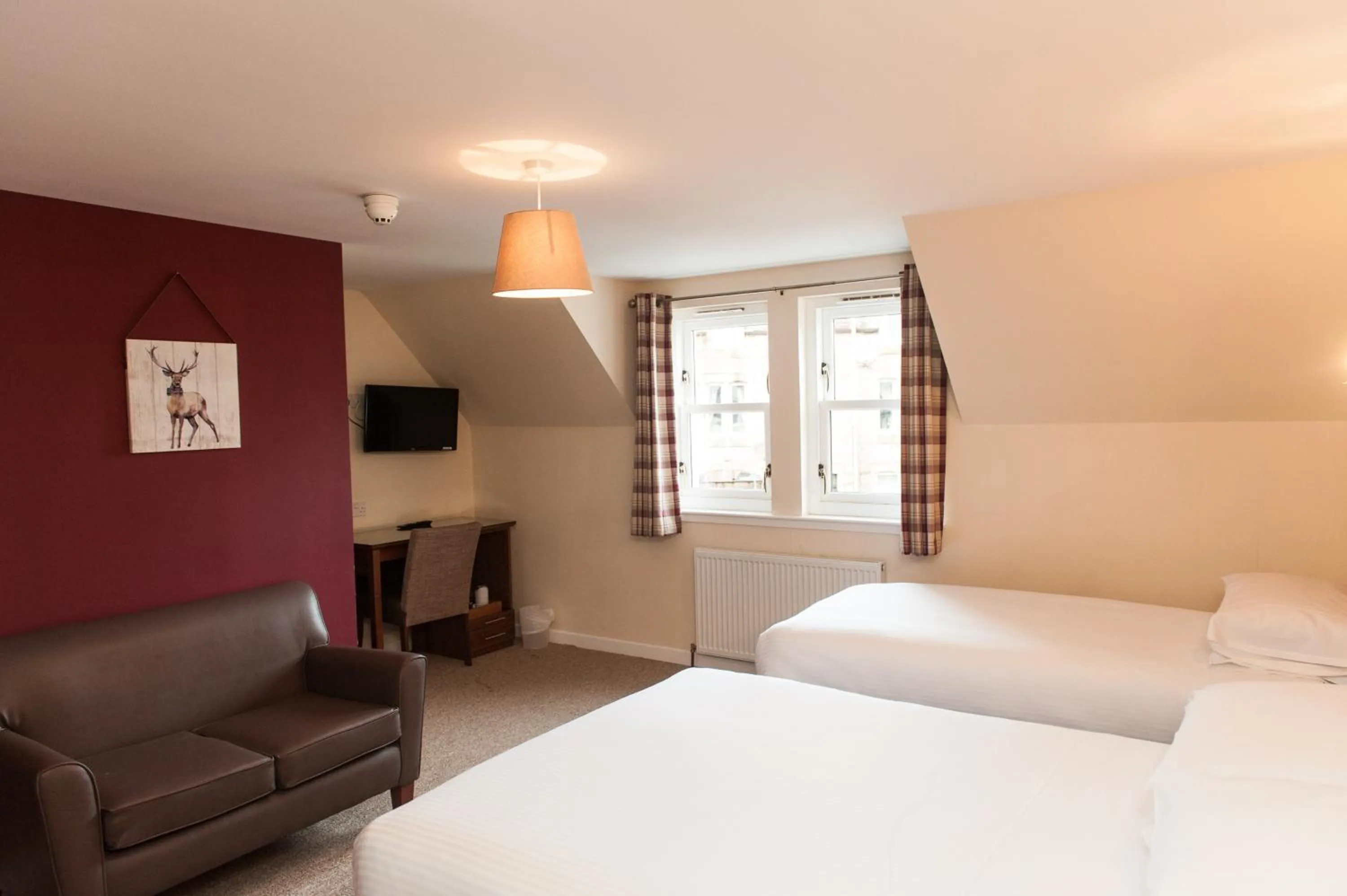 Bedroom, Bed in Ardross Glencairn