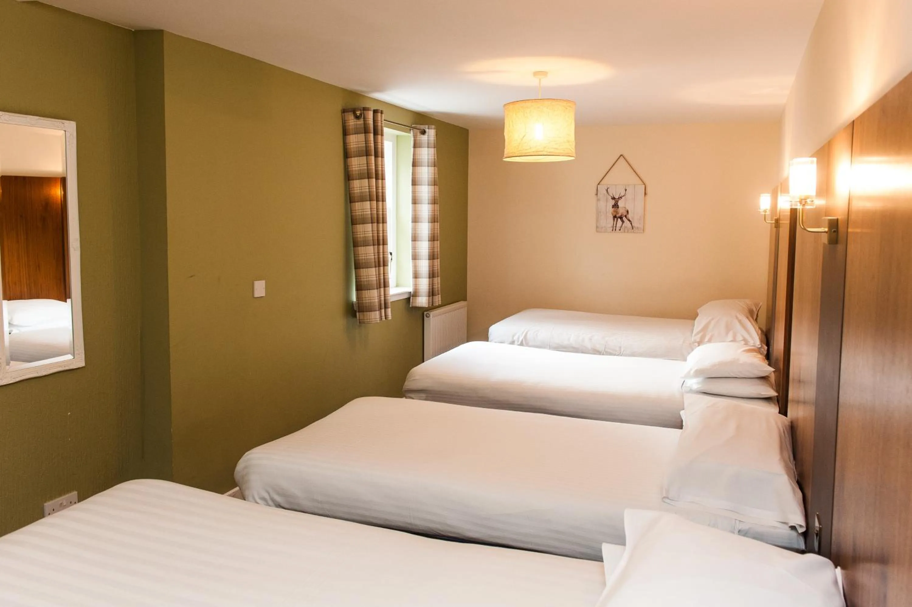 Day, Bed in Ardross Glencairn