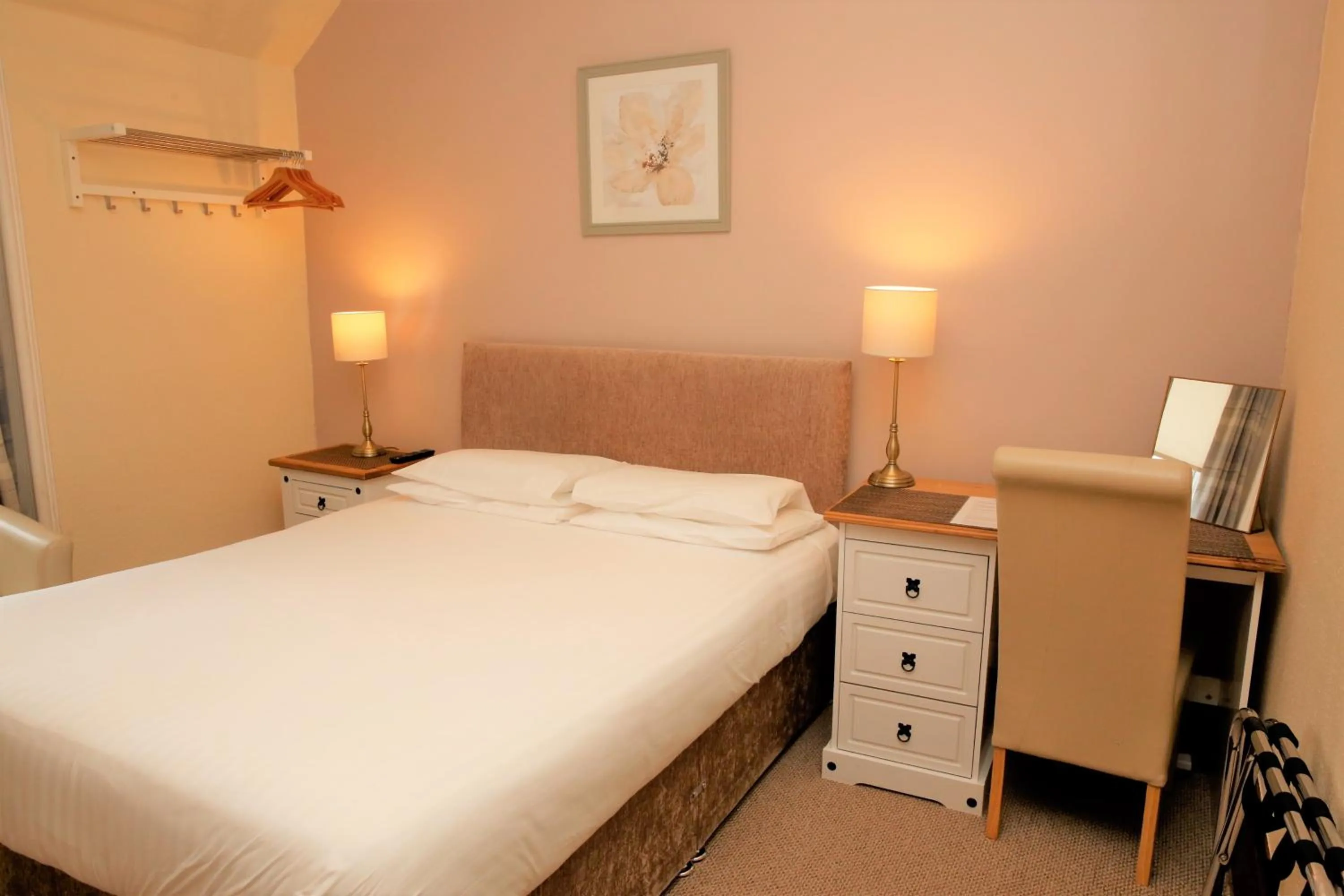 Bedroom, Bed in Ardross Glencairn