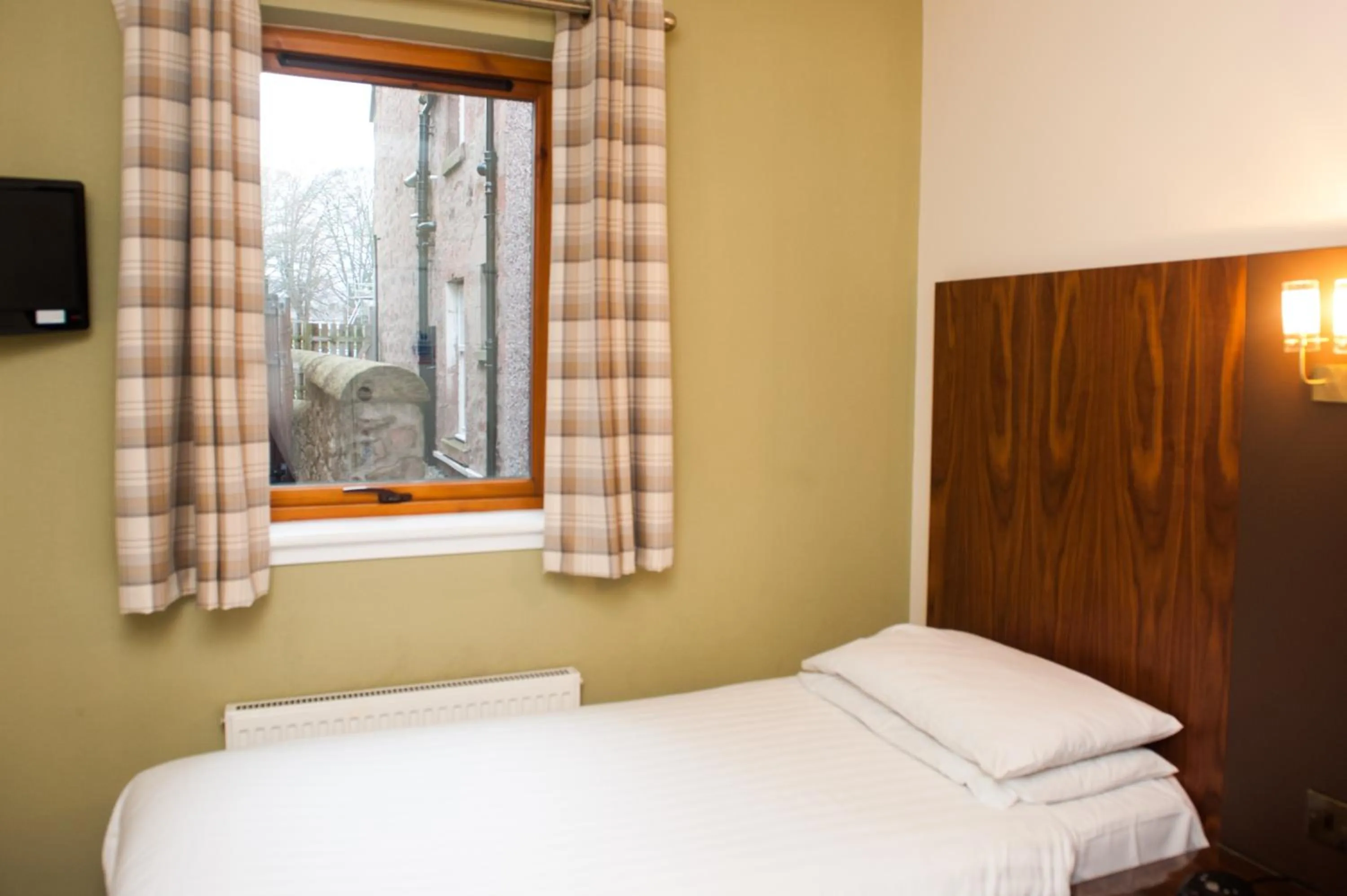 Bedroom, Bed in Ardross Glencairn