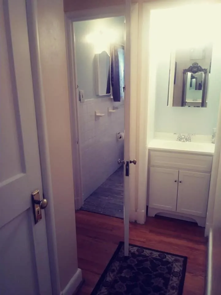 Bathroom in Sleepy Hollow Manor