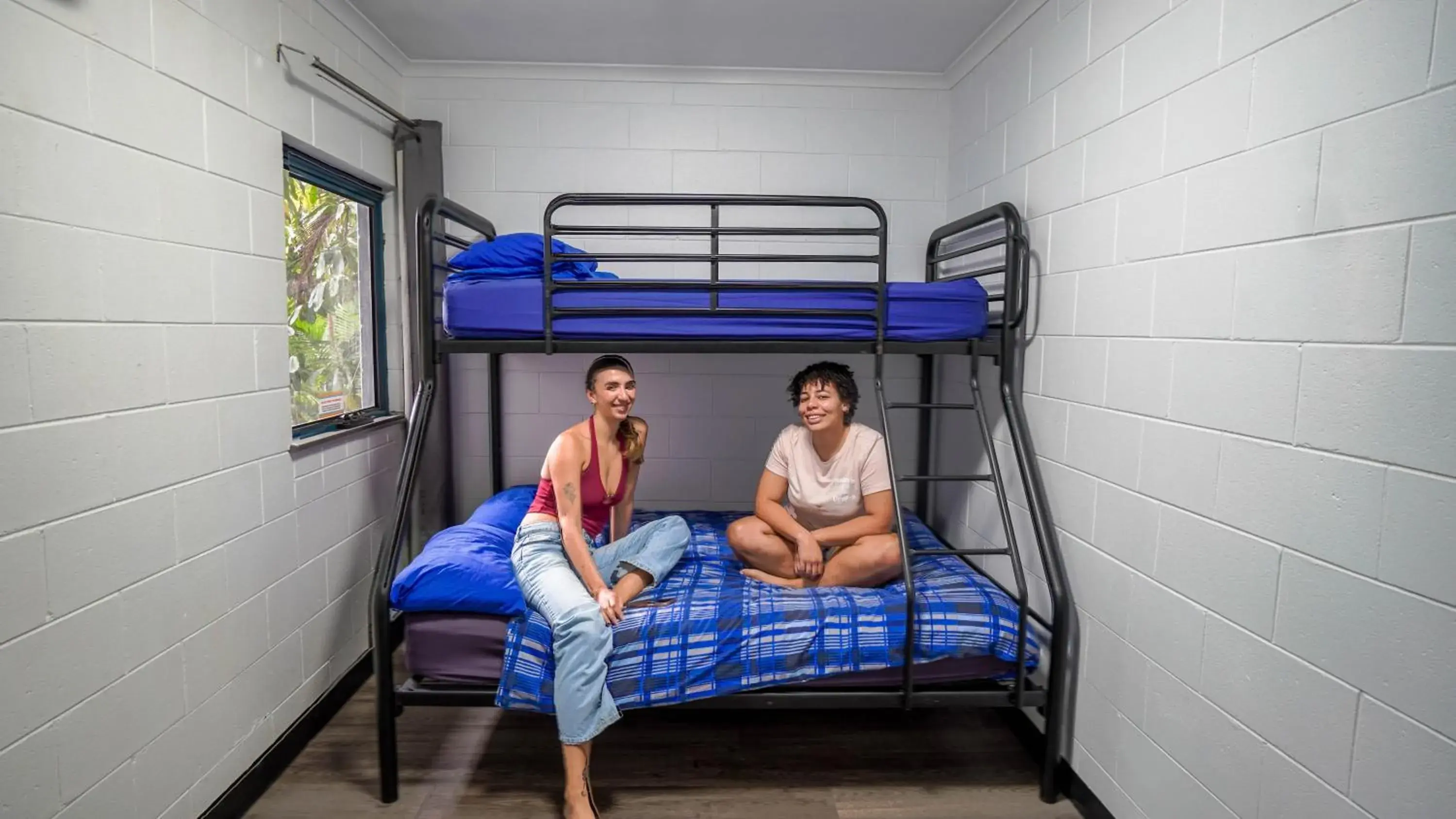 Double or Twin Room with Shared Bathroom in Summer House Cairns Double or Twin Room with Shared Bathroom in Summer House Cairns