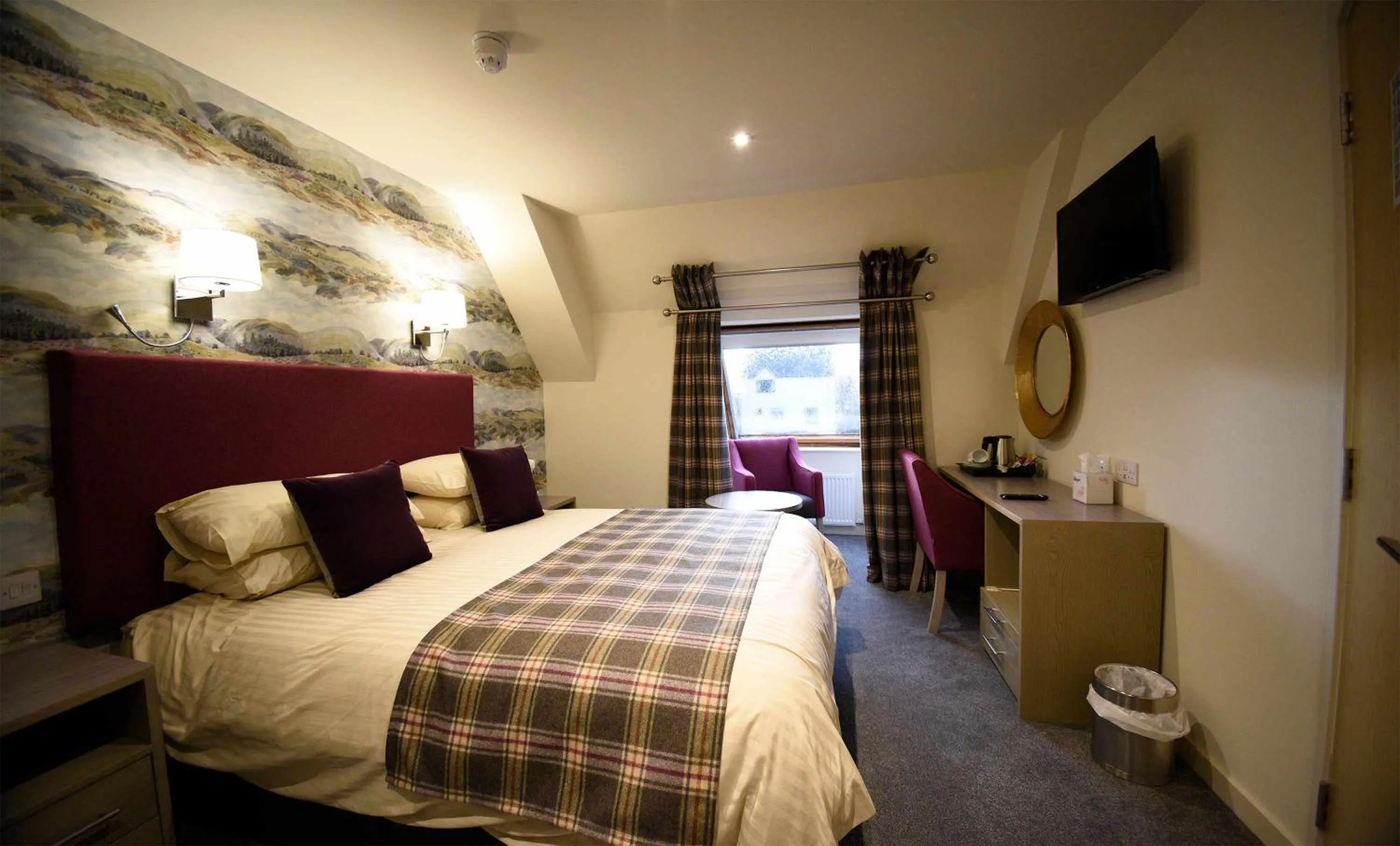 Bed in The Royal Hotel