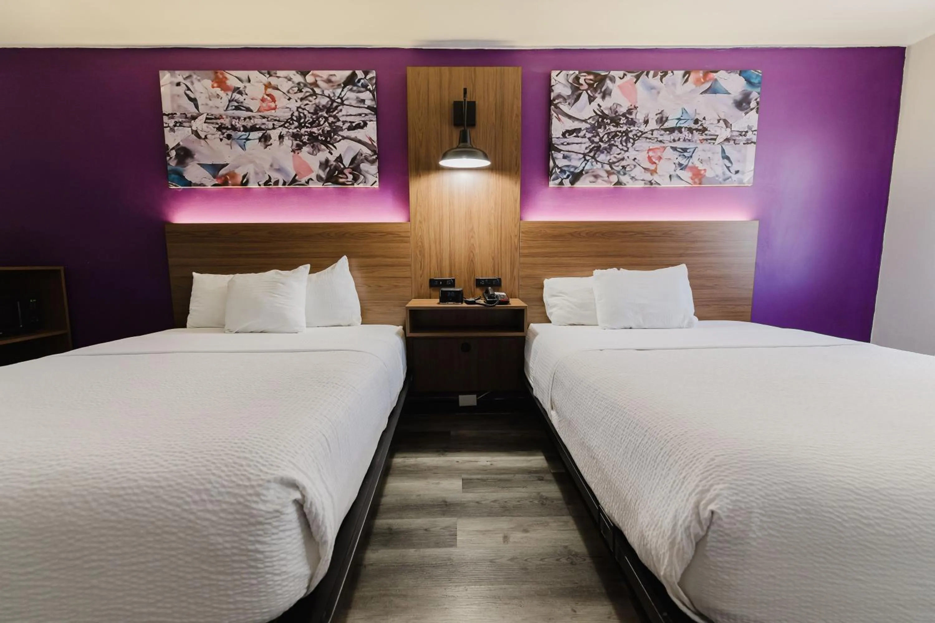 Bed in La Quinta Inn by Wyndham Amarillo Mid-City