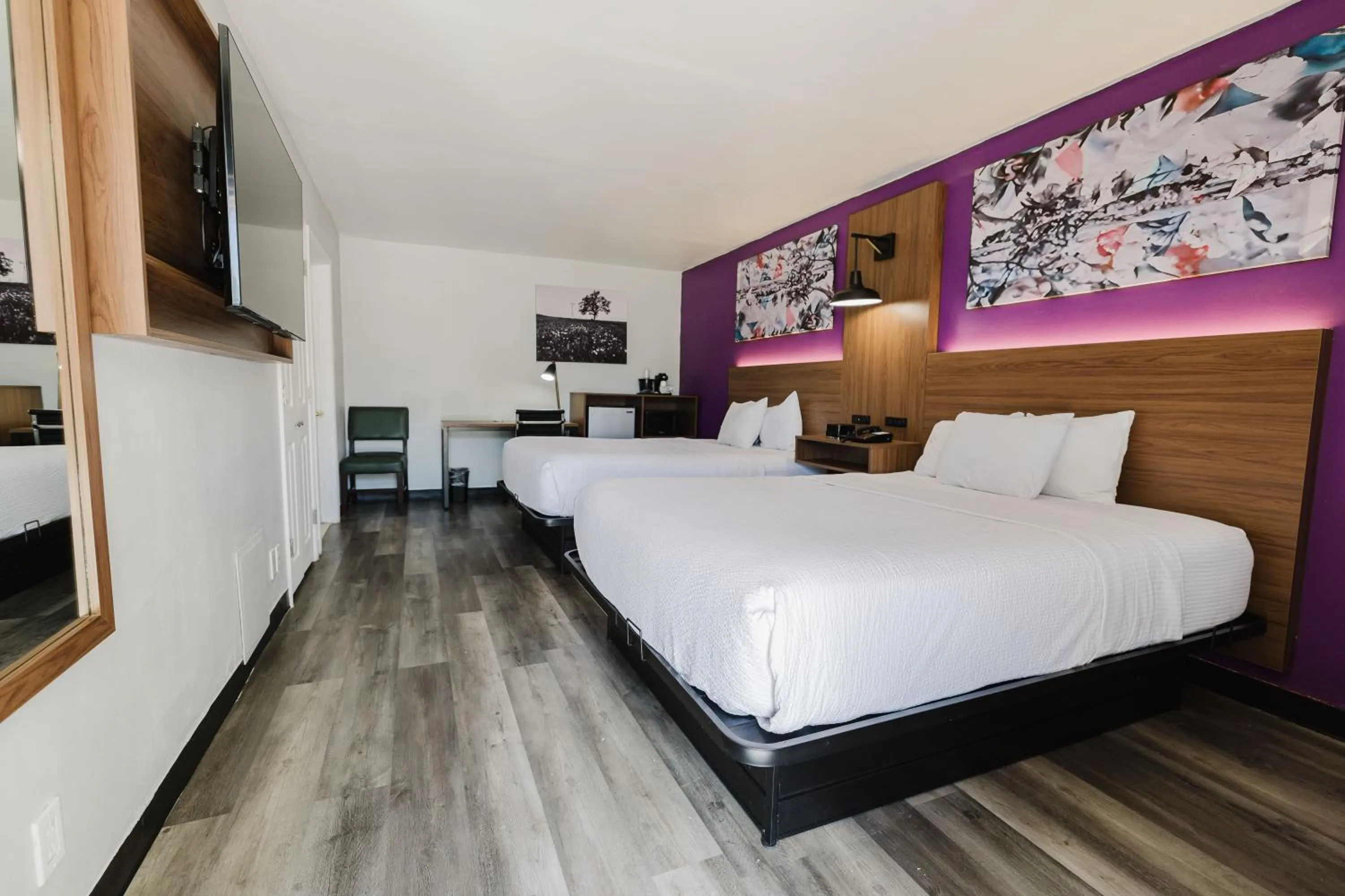 Bed in La Quinta Inn by Wyndham Amarillo Mid-City