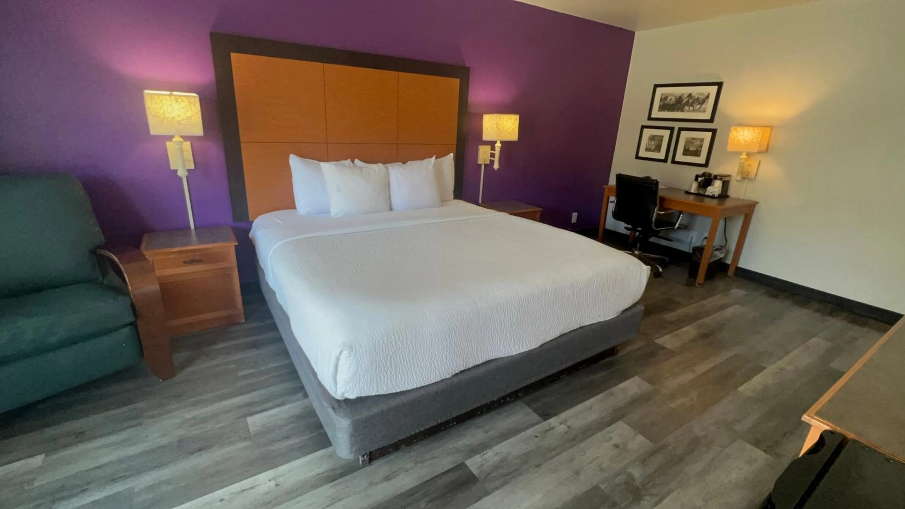 Bedroom, Bed in La Quinta Inn by Wyndham Amarillo Mid-City