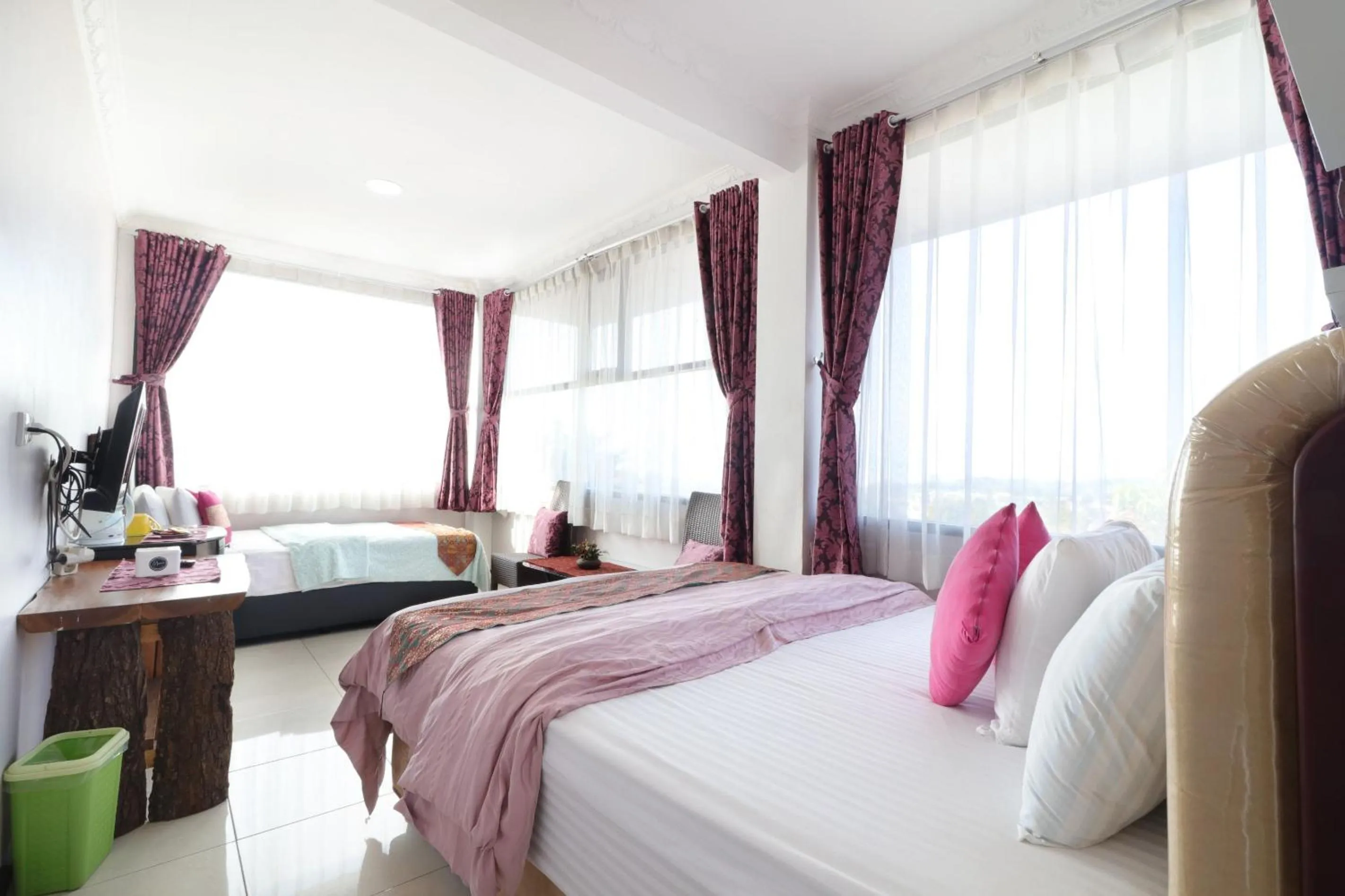 Bed in Lembur Incu Syariah Villa & Resto