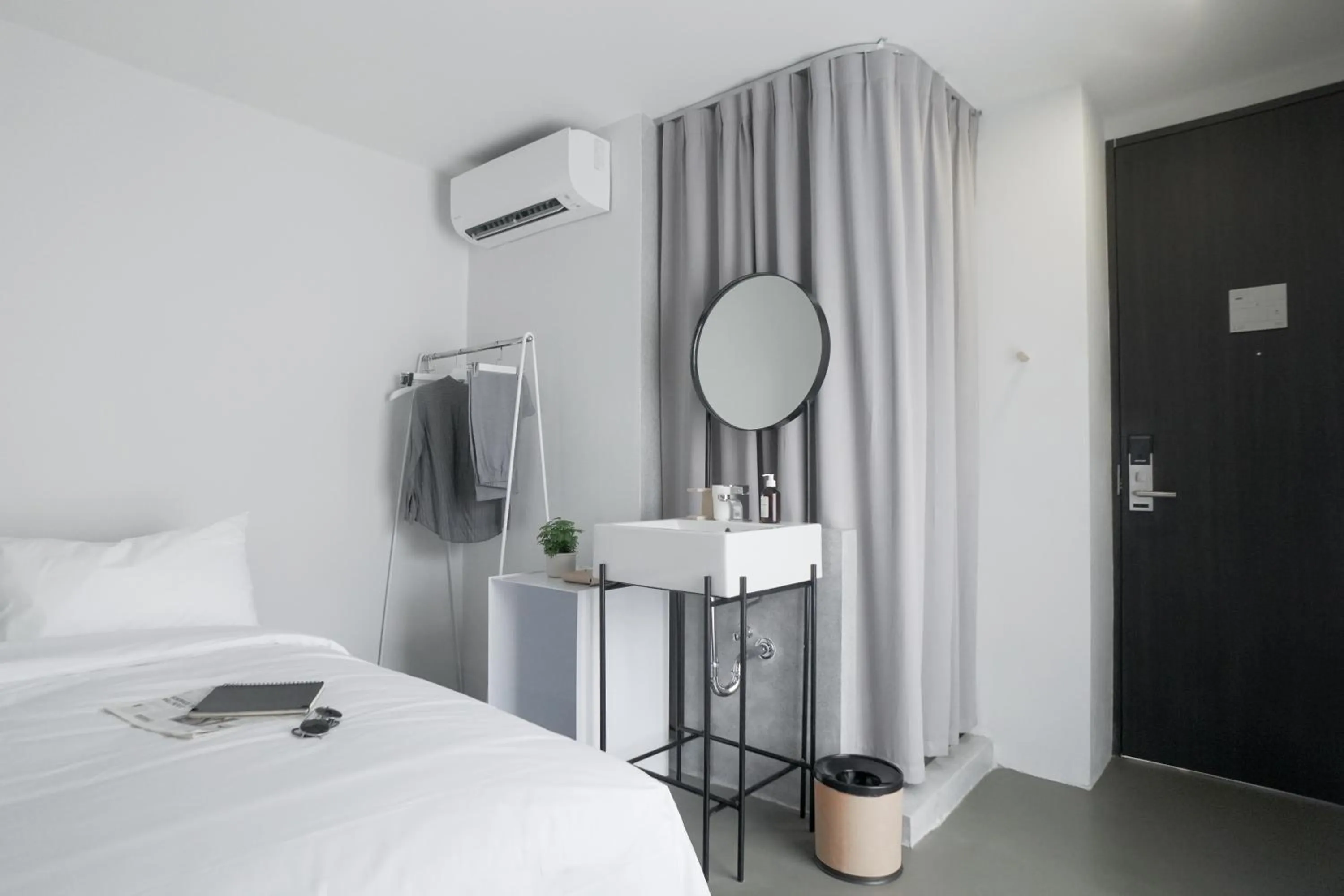 Bathroom, Bed in Chocolate box mint