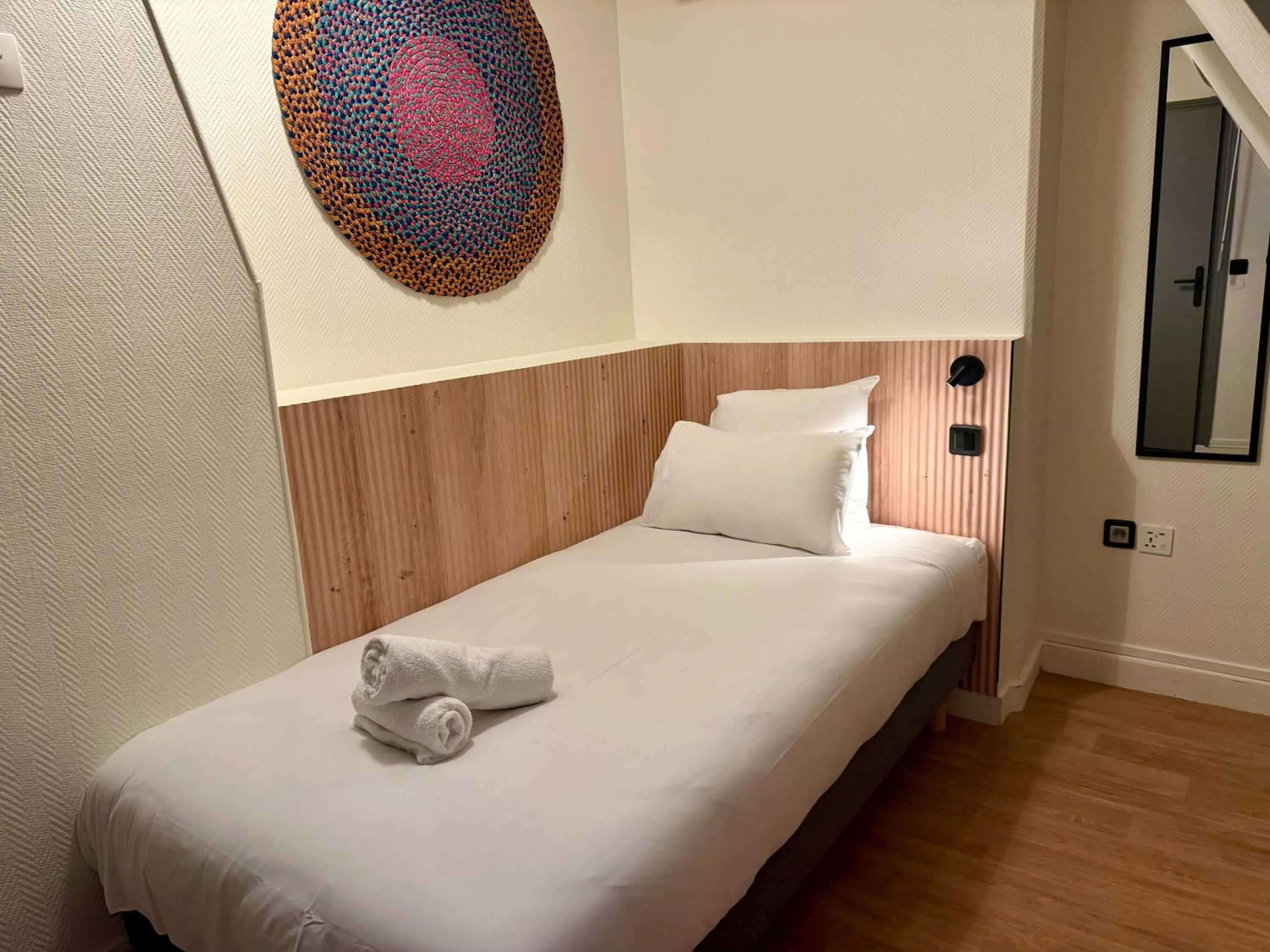 Bed in Korner République