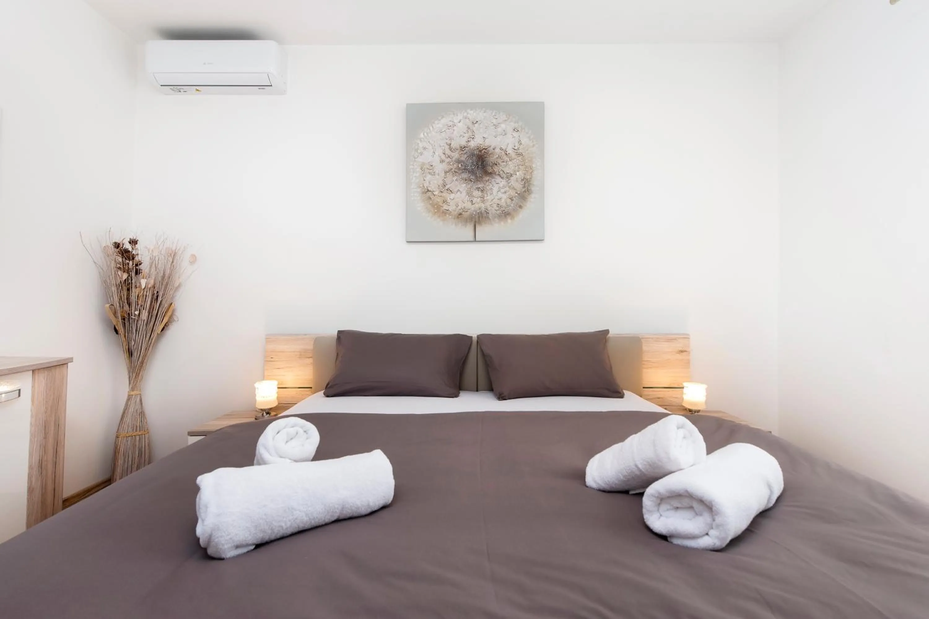 Bed in Apartment Ivo
