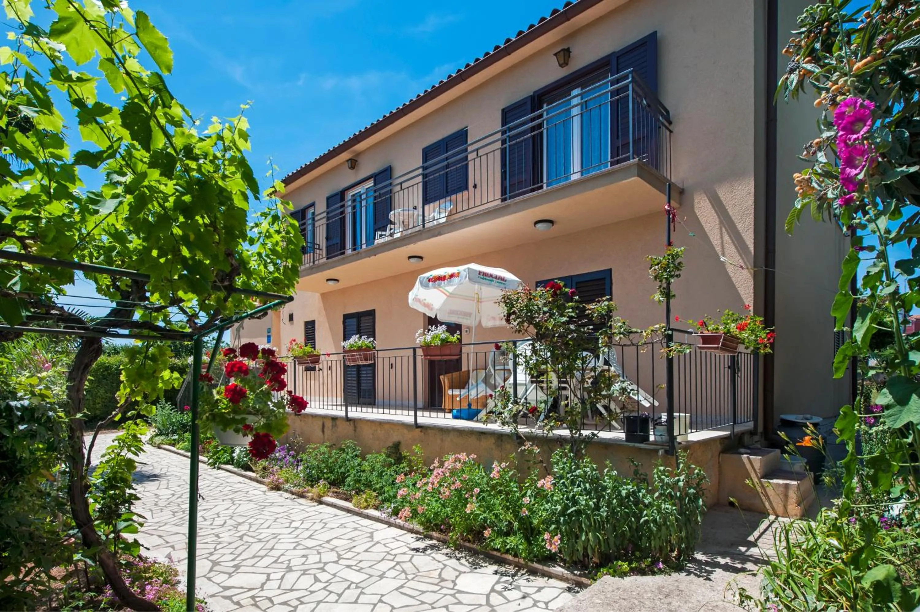 Property building in Apartment Ivo