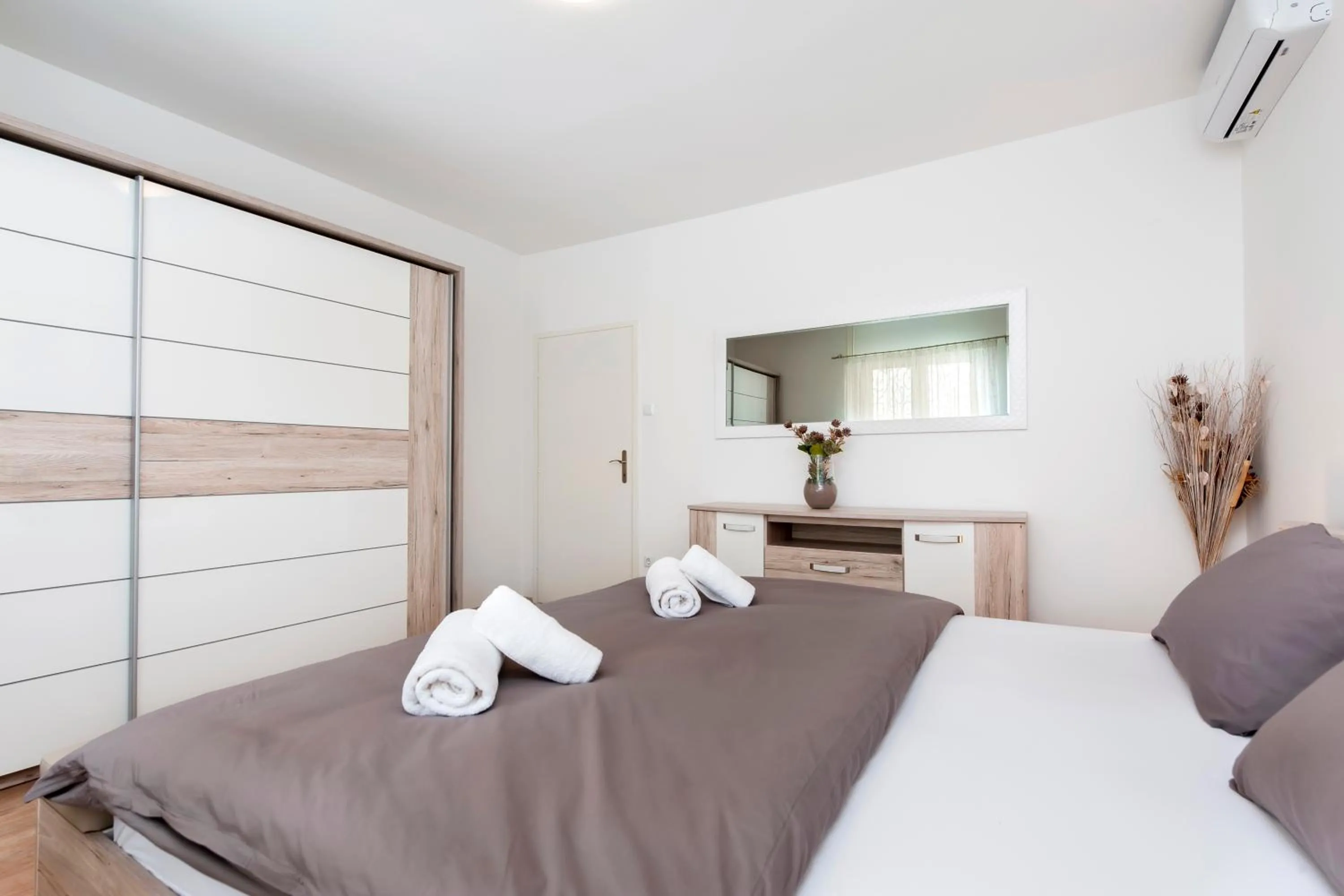 Bed in Apartment Ivo